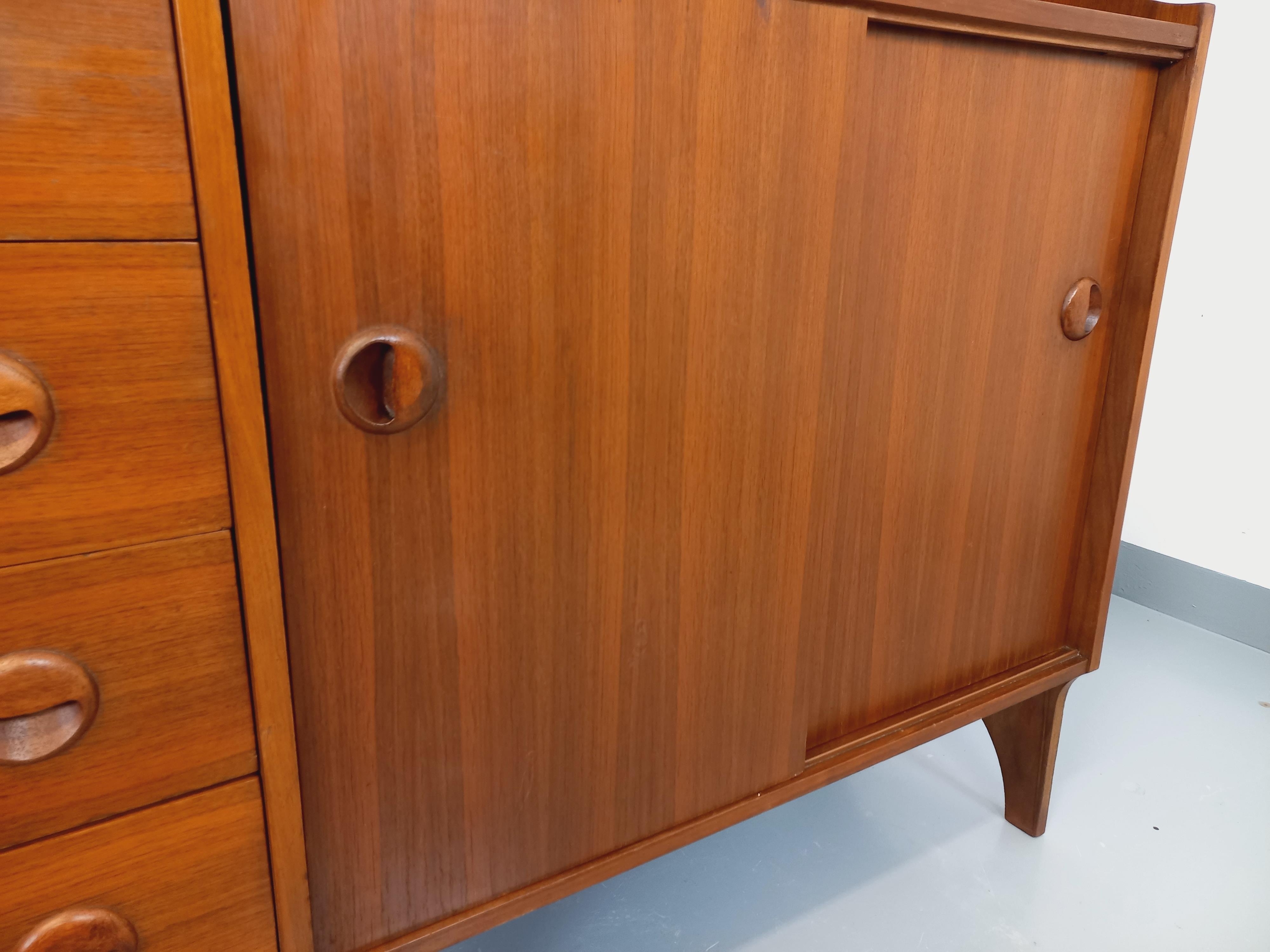 Meuble de rangement bibliothèque scandinave vintage 3 parties en teck années 60 en Bueno estado para la venta en BESANÇON, FR