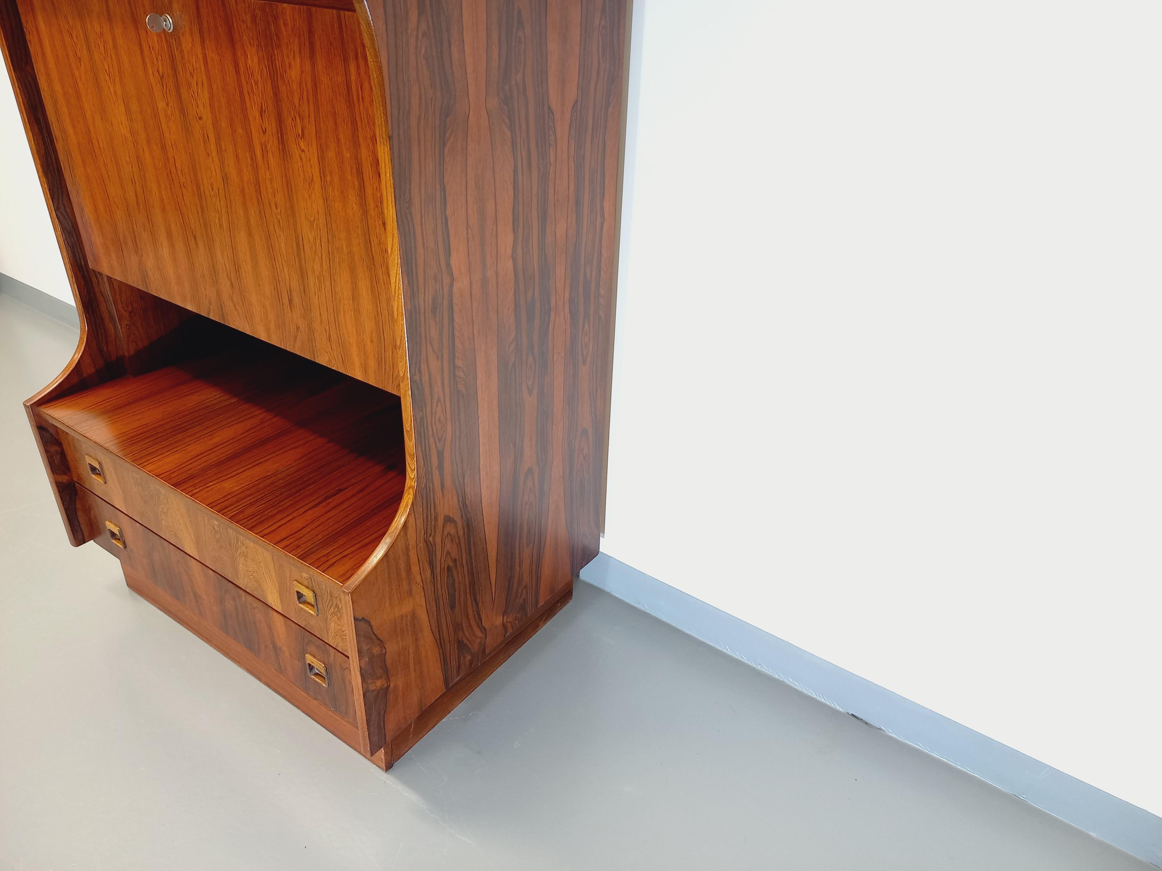 Meuble de rangement haut vintage en palissandre années 60 In condizioni buone in vendita a BESANÇON, FR
