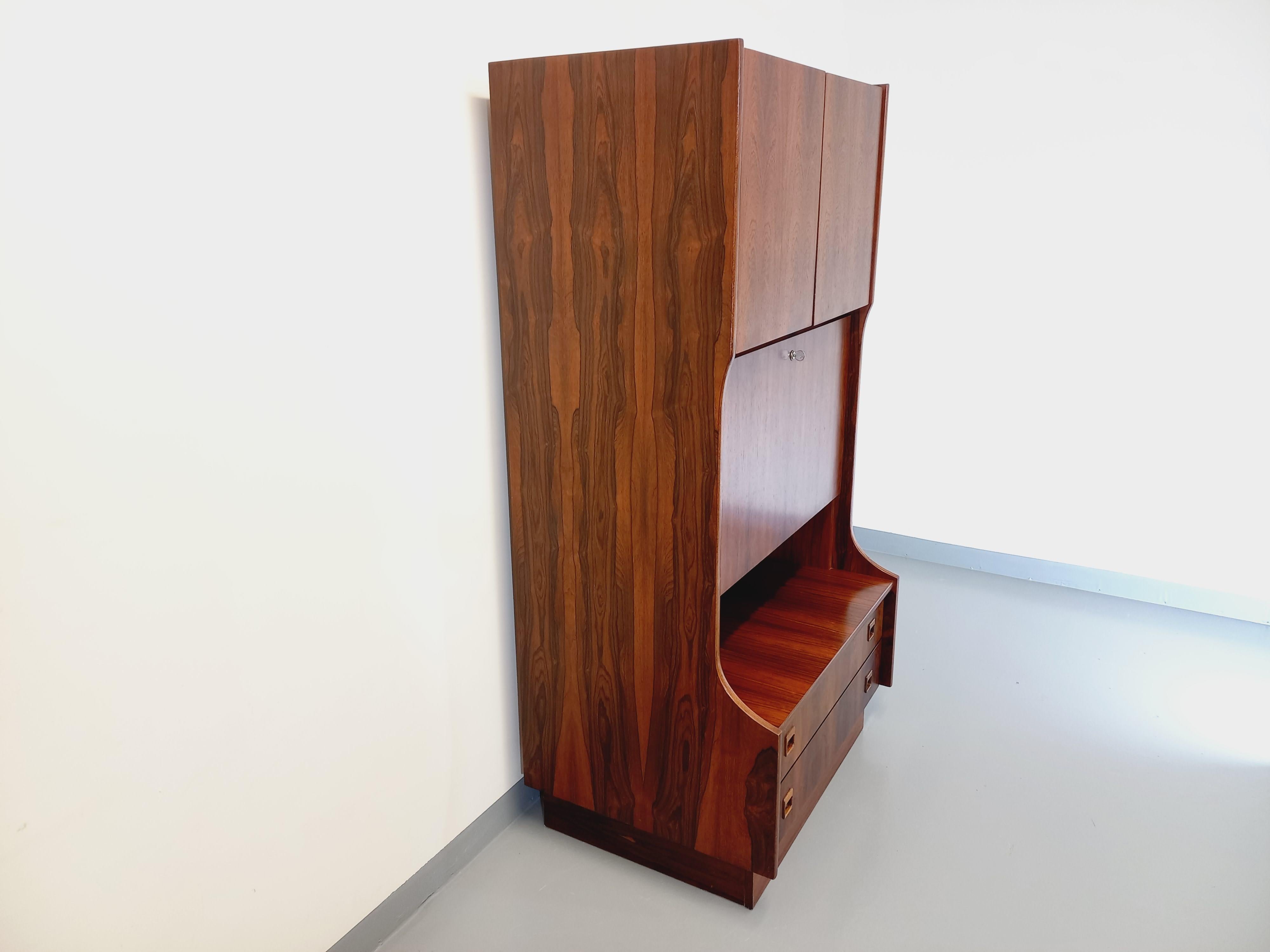 Meuble de rangement haut vintage en palissandre années 60 in vendita 1
