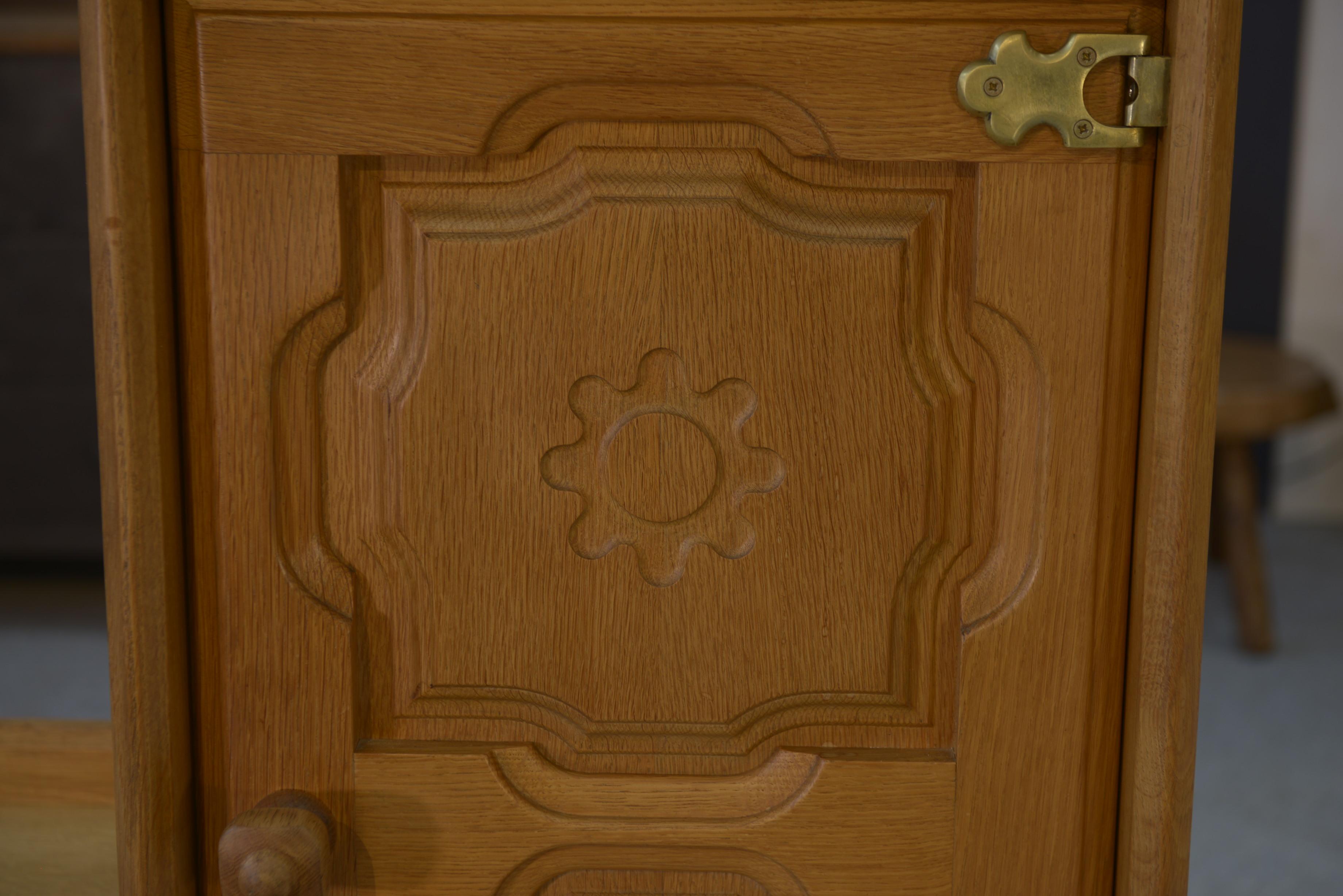 Mueble de entrada en madera de Guillerme et Chambron 1960 en Bueno estado para la venta en TOURCOING, FR