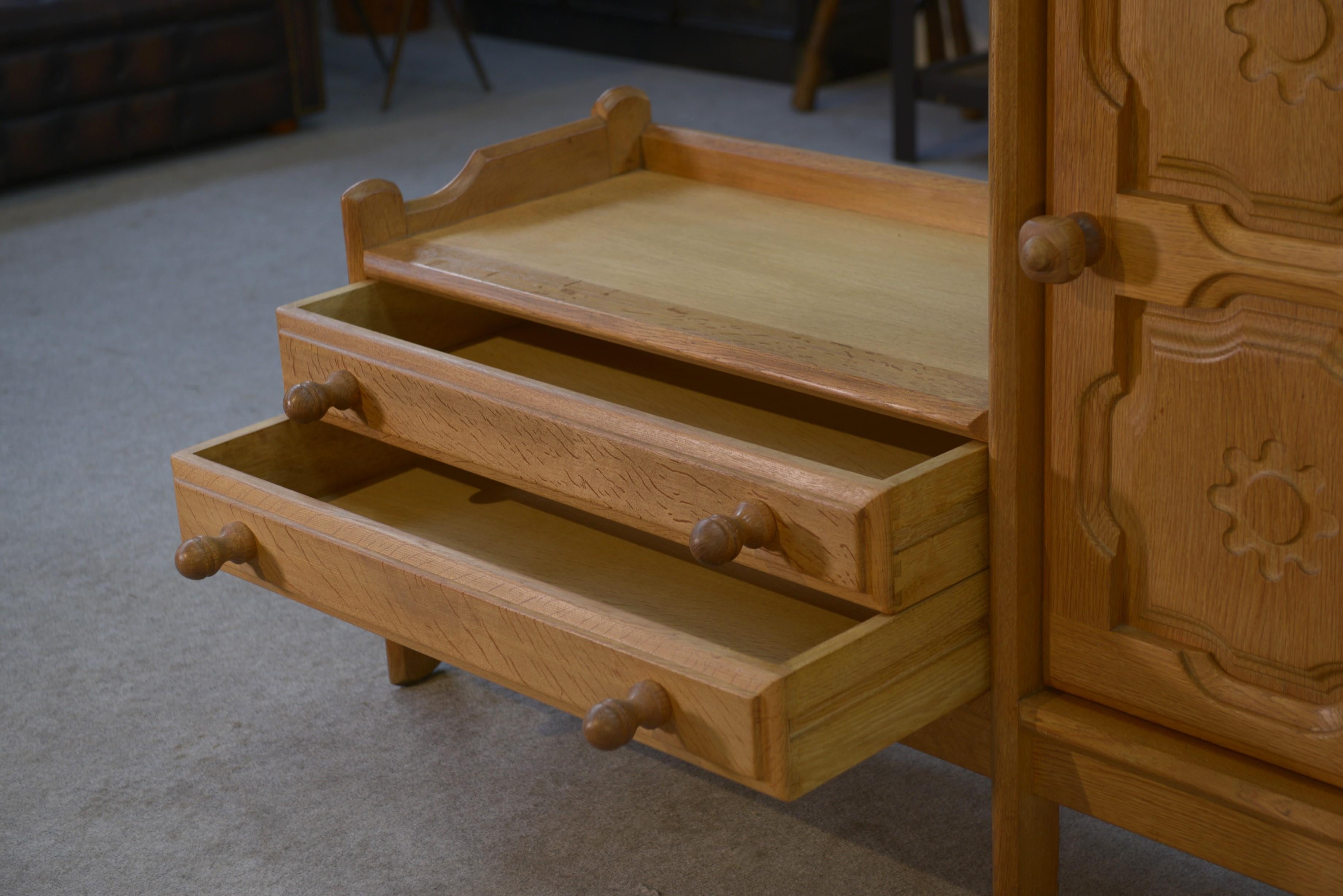 Mueble de entrada en madera de Guillerme et Chambron 1960 en venta 3