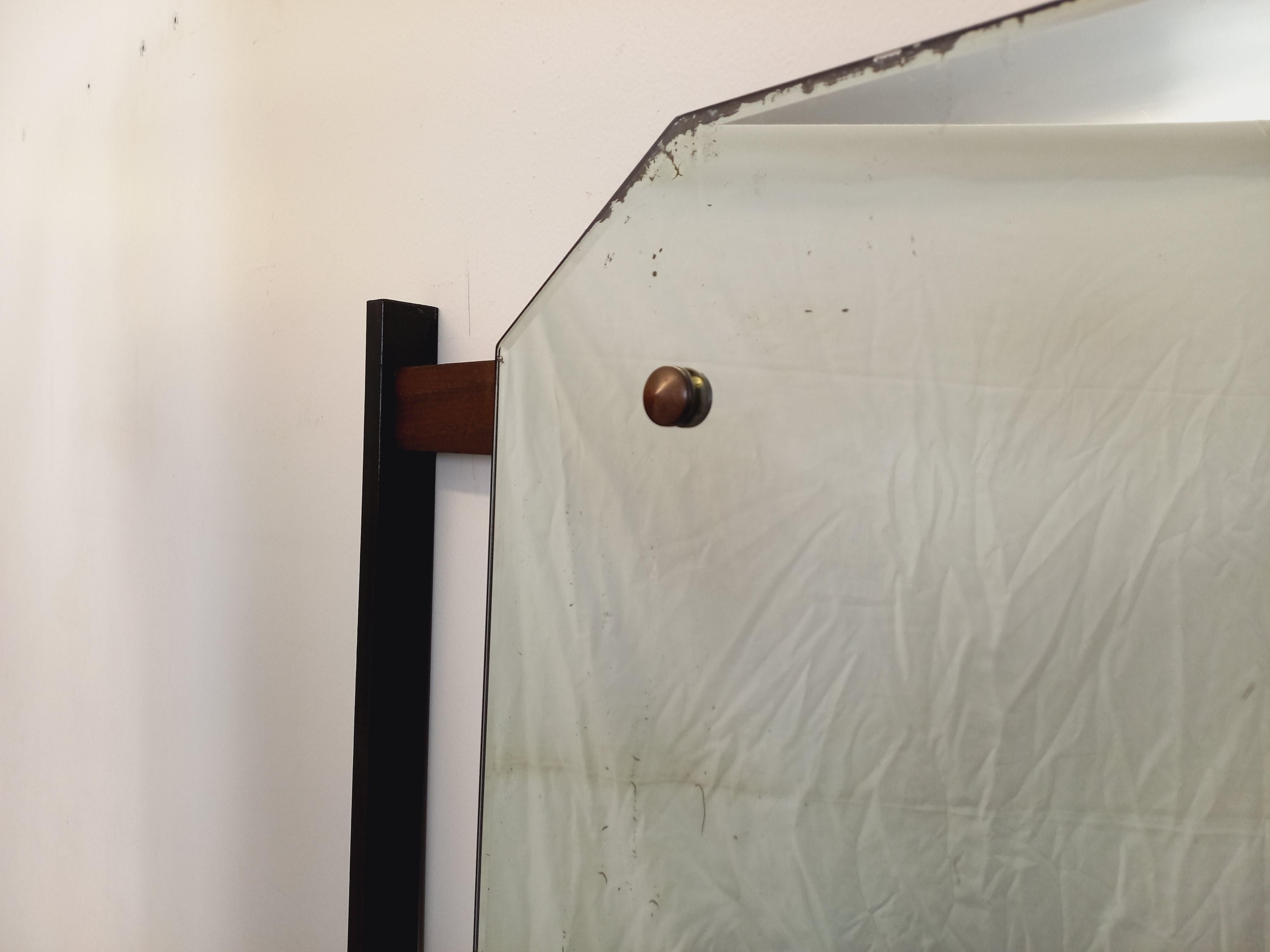 Meuble d'entrée vestiaire italien vintage avec miroir, tablettes et tiroir teck en vente 9