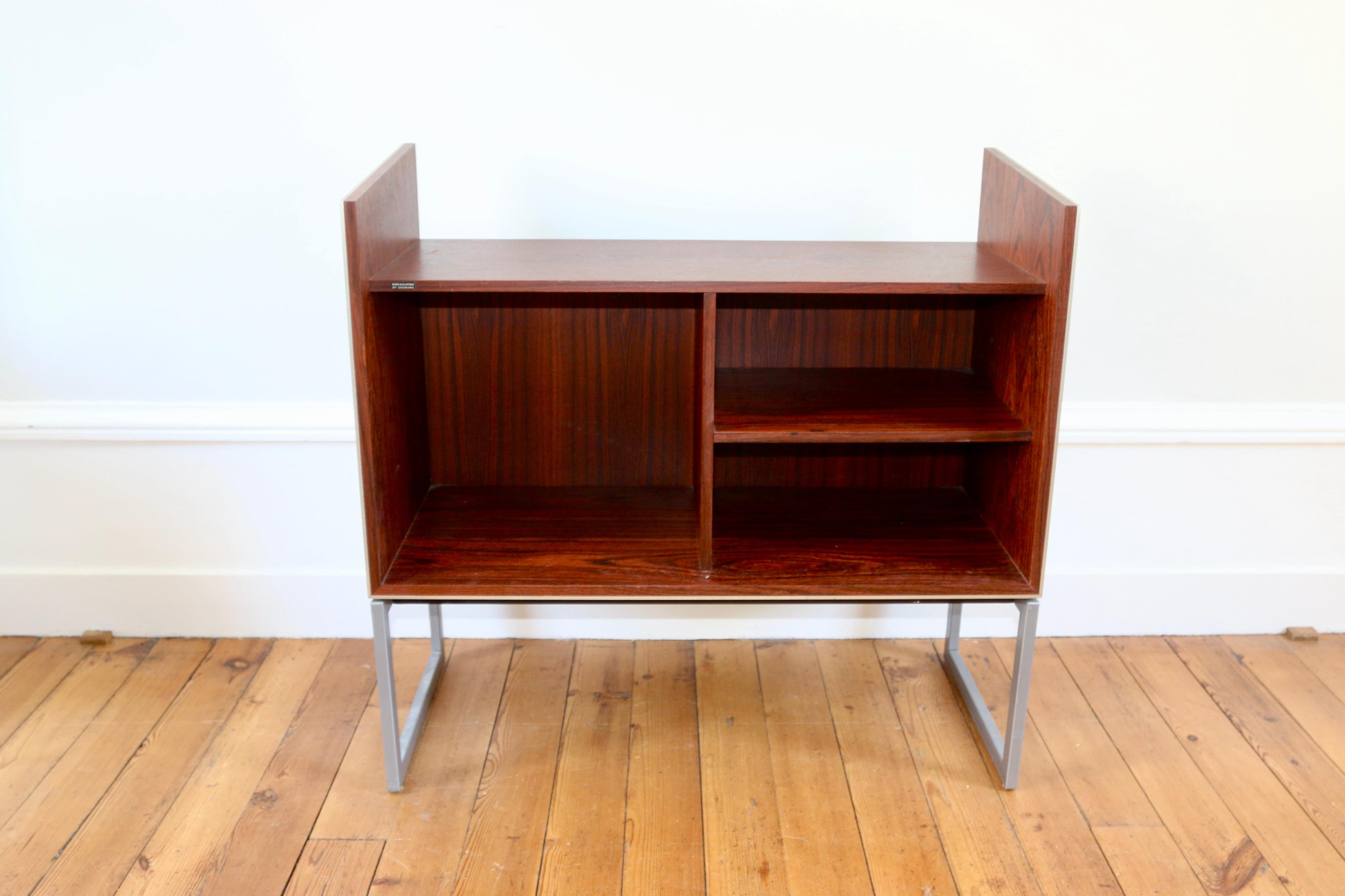 Meuble hifi scandinave vintage Bang & Olufsen en palissandre 1970 en vente 3