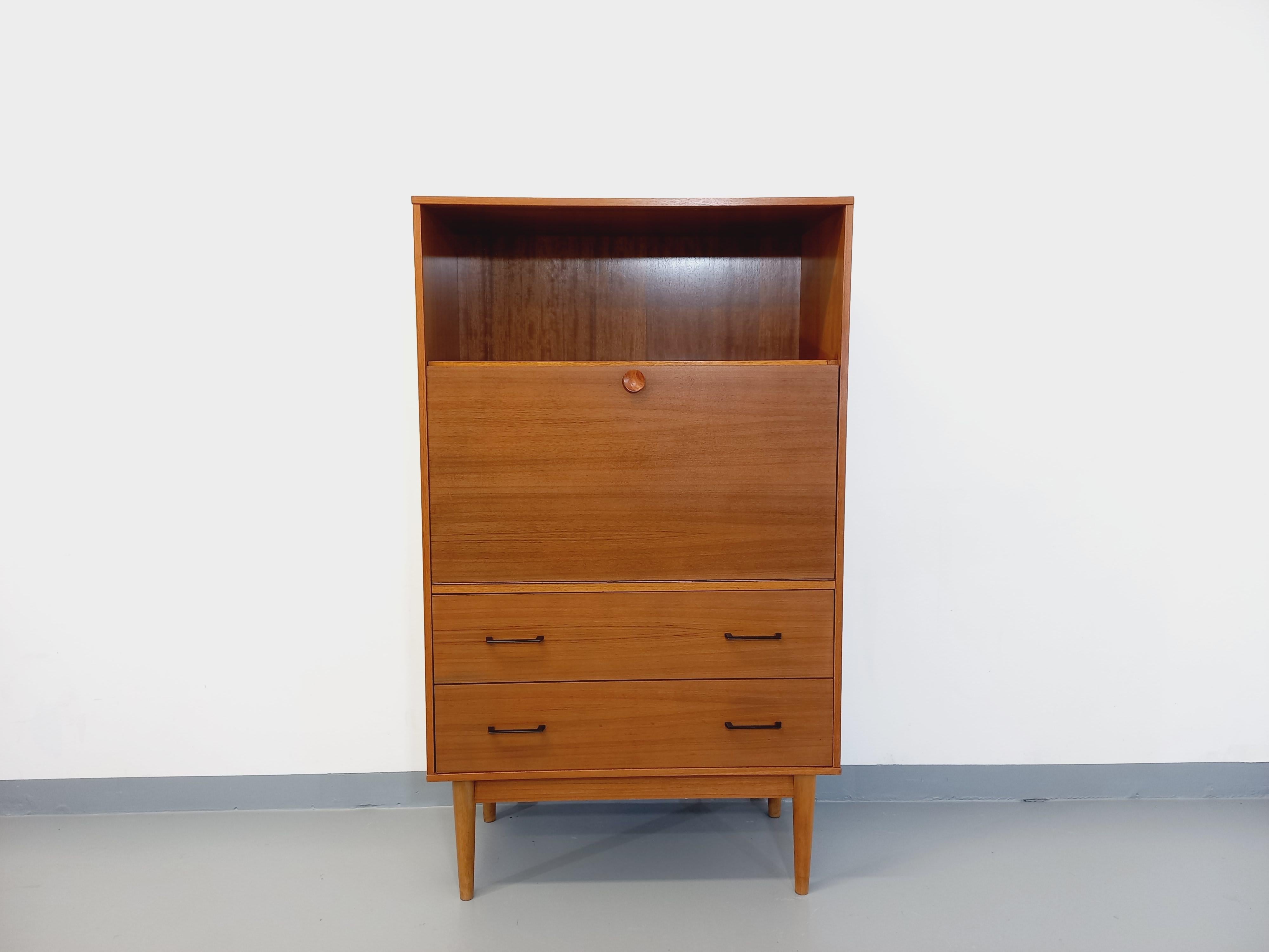 Vintage-Sekretärin aus den 50er und 60er Jahren aus Teakholz 4