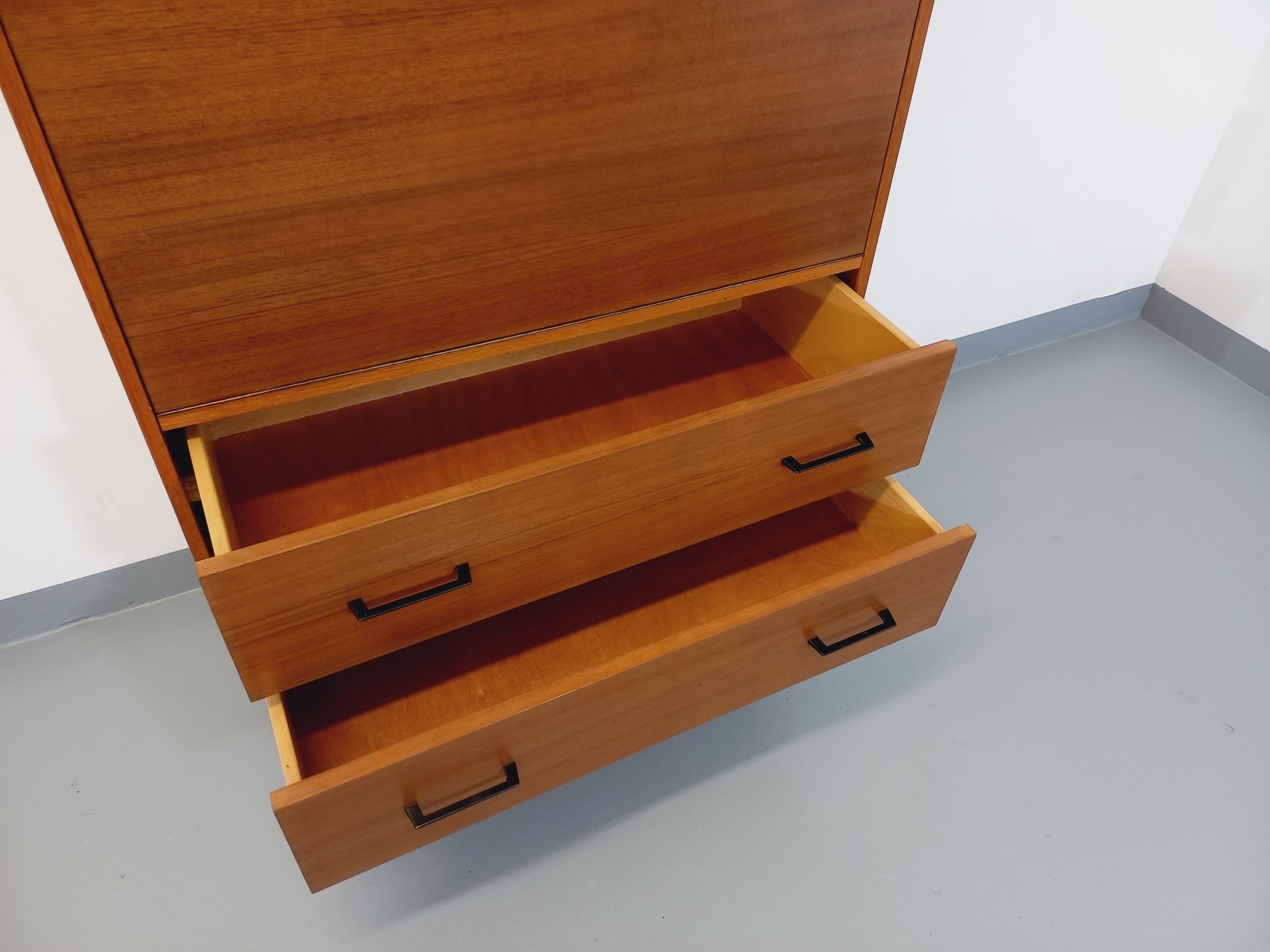 Vintage-Sekretärin aus den 50er und 60er Jahren aus Teakholz 1