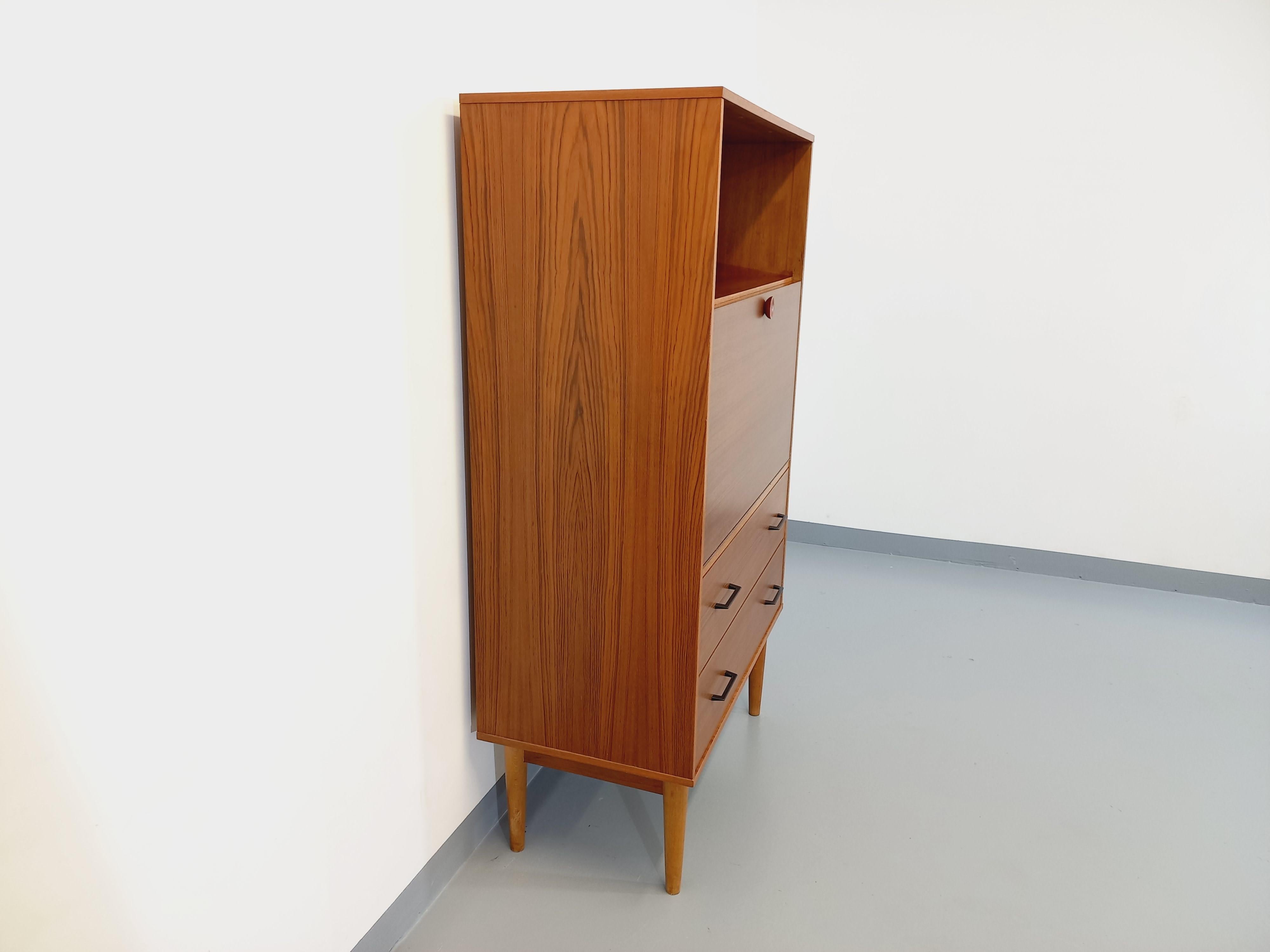 Vintage-Sekretärin aus den 50er und 60er Jahren aus Teakholz 3