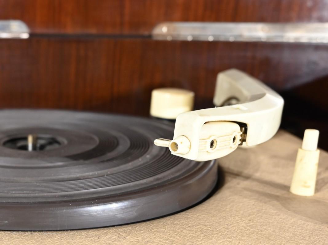 TSF et meuble pour tourne-disques, Amplix - 1950 en vente 6