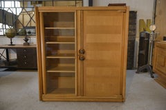 Meuble vitrine par Guillerme et Chambron pour Votre Maison