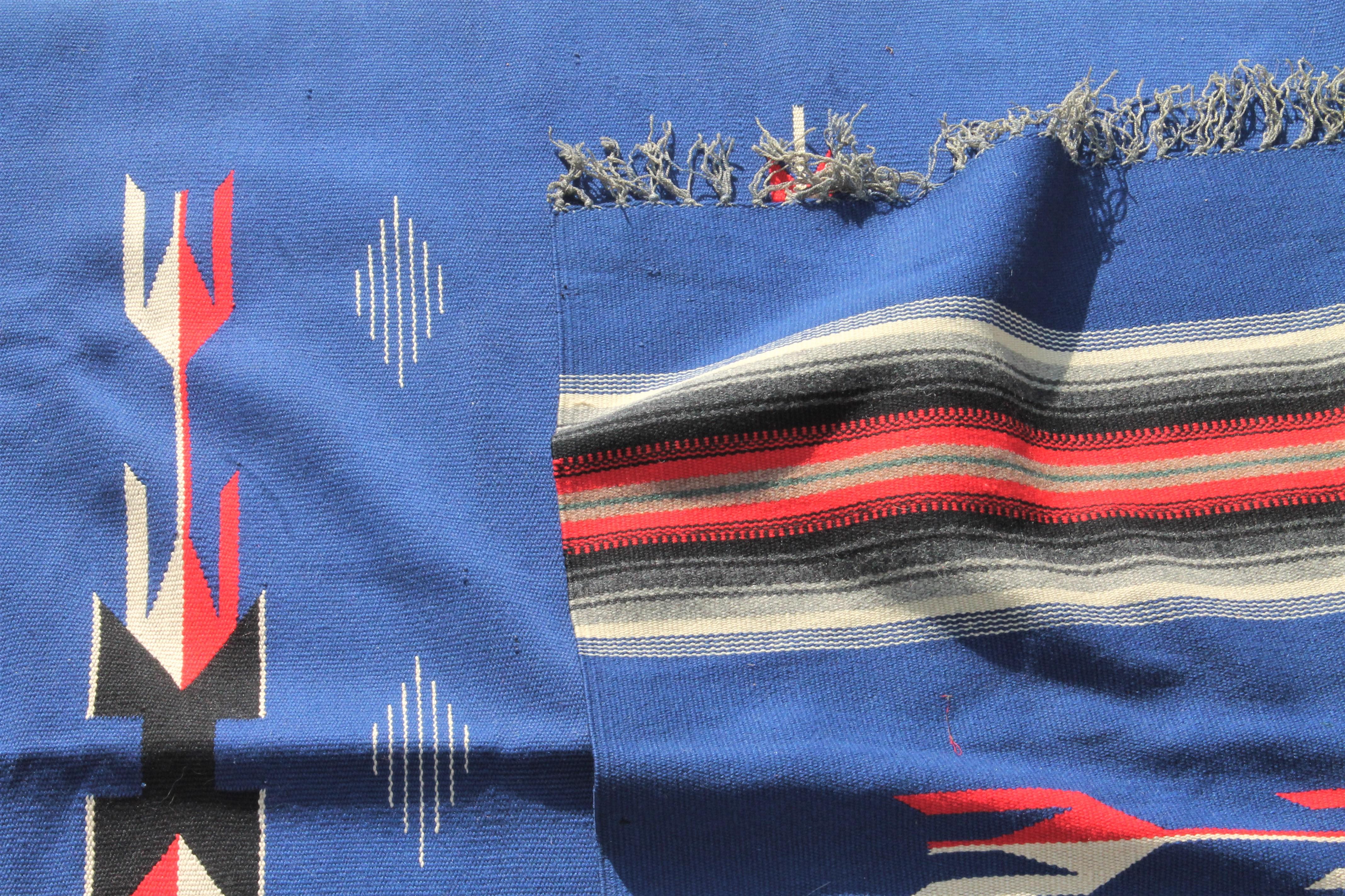 Mexican / American Serape in Unusual Colors In Good Condition For Sale In Los Angeles, CA