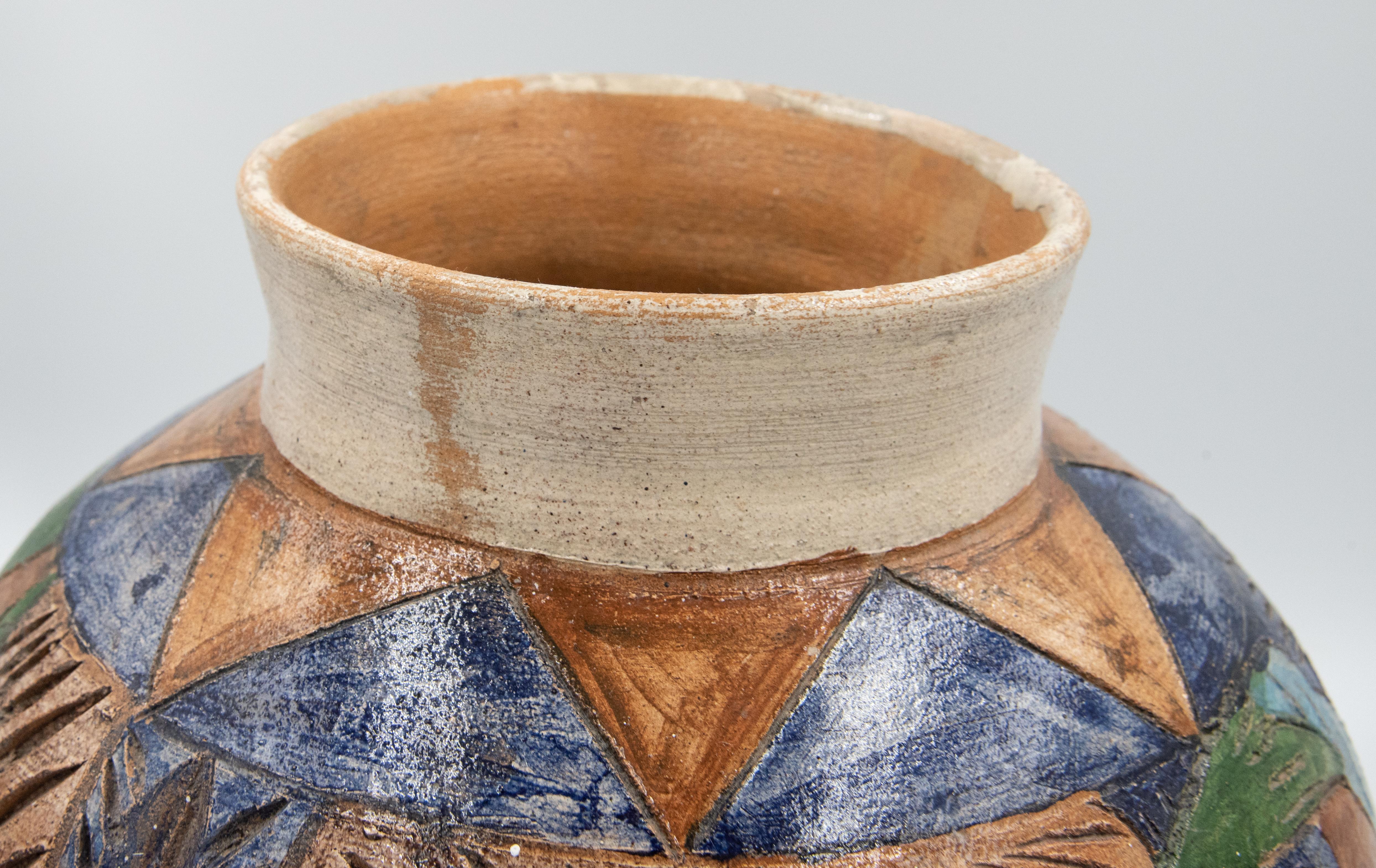 Mexican Antique Dolores Porras Clay Pottery Folk Art Terracotta Fish Vessel Vase In Excellent Condition In Queretaro, Queretaro