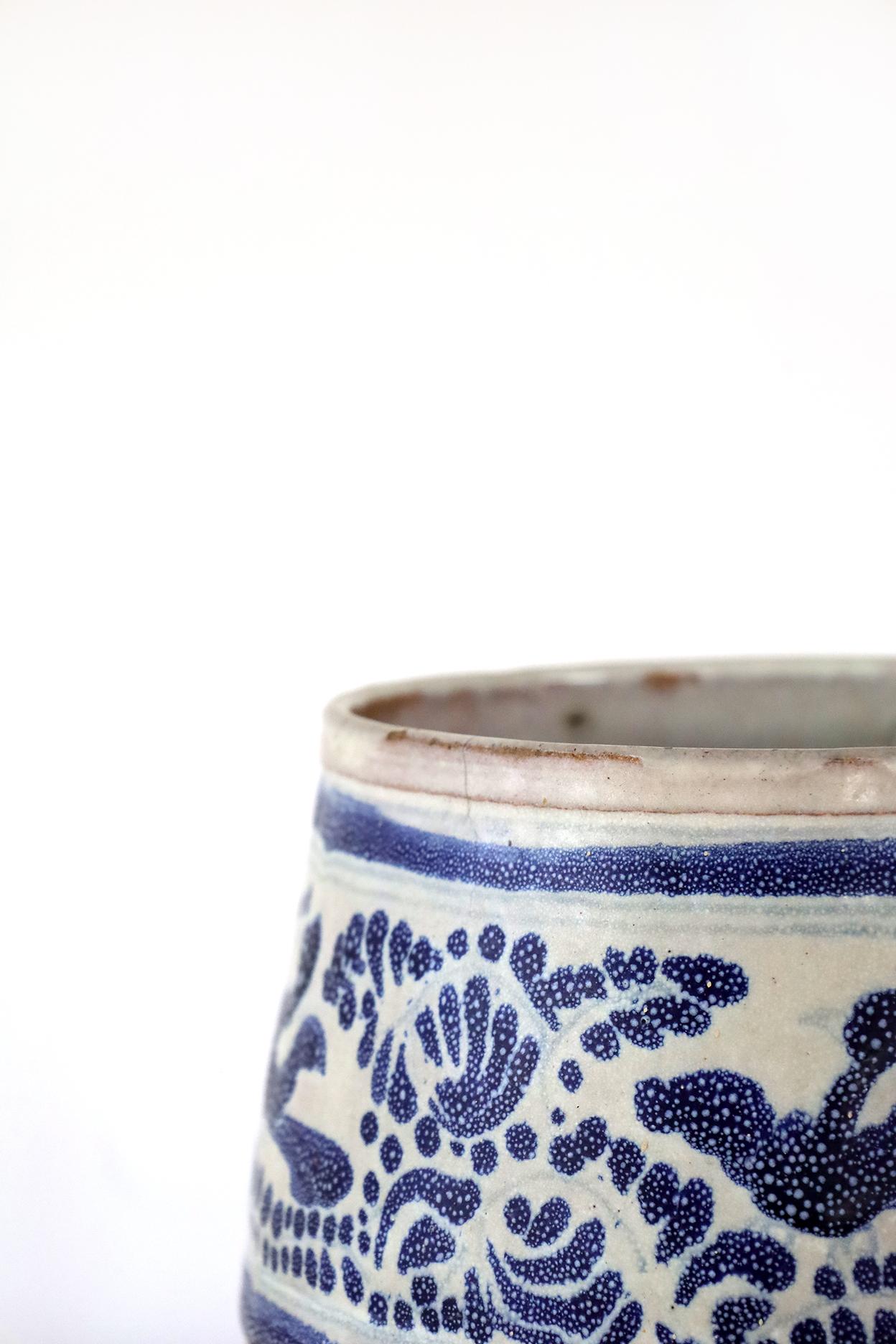 Mexican Antique Flower Pot Ceramic Vase In Fair Condition In Mérida, YU