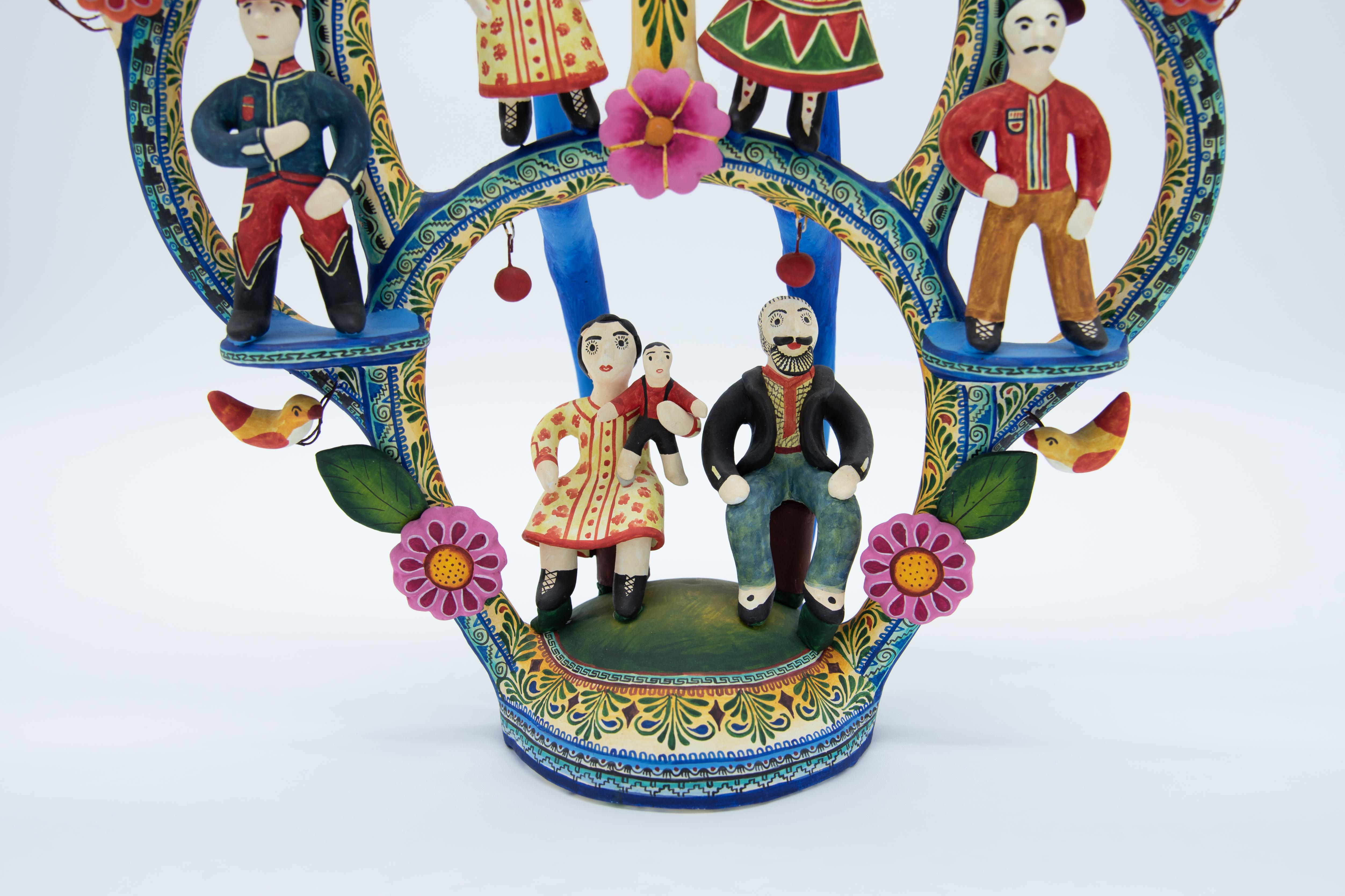 Mexican Arbol de la Vida Tree Life Dolls ColorFolk Art Ceramic Clay Candelabra In New Condition For Sale In Queretaro, Queretaro