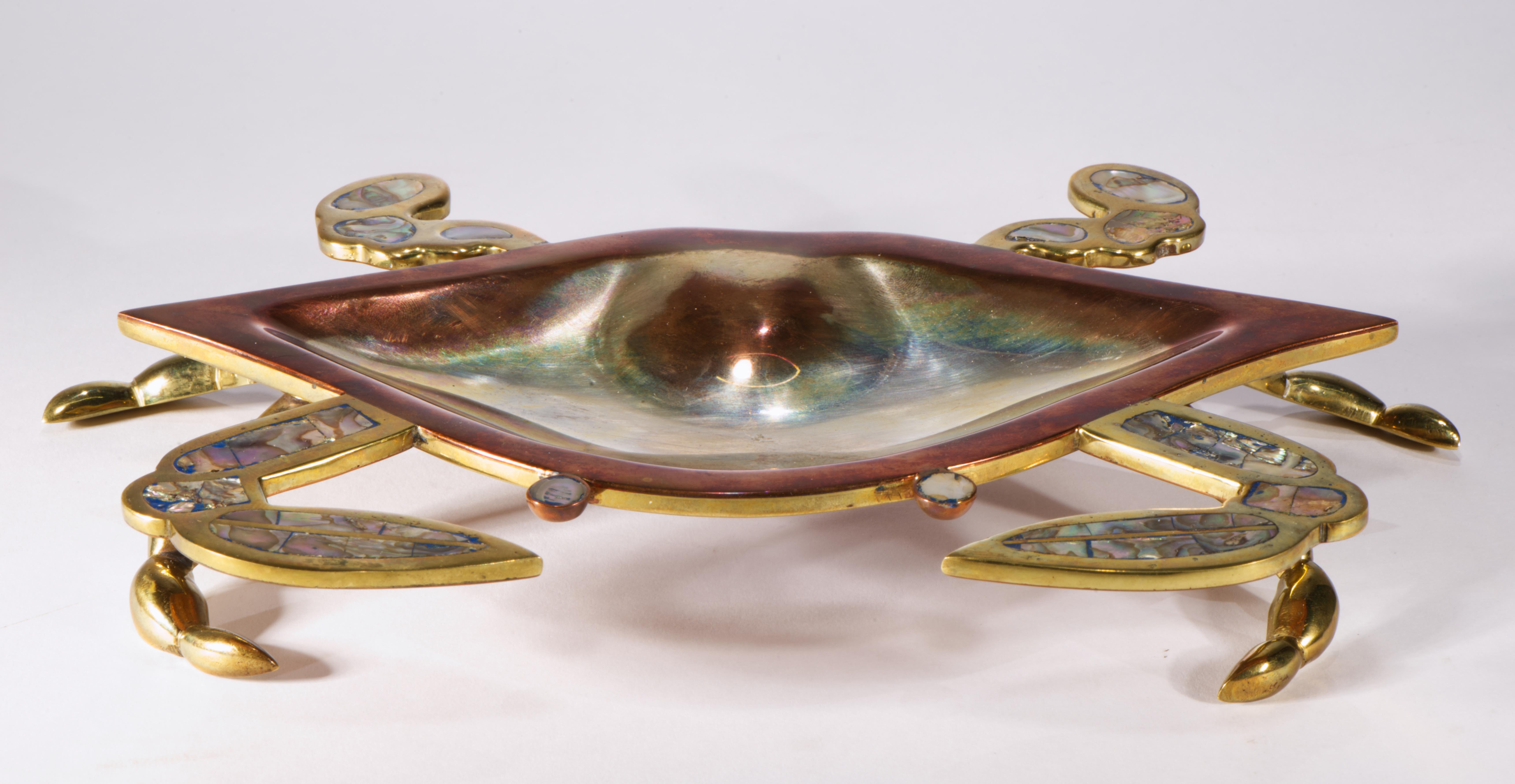 Mexikanische Messing Kupfer Abalone Shell Crab Sculpture Tablett servieren Gericht, signiert im Angebot 4