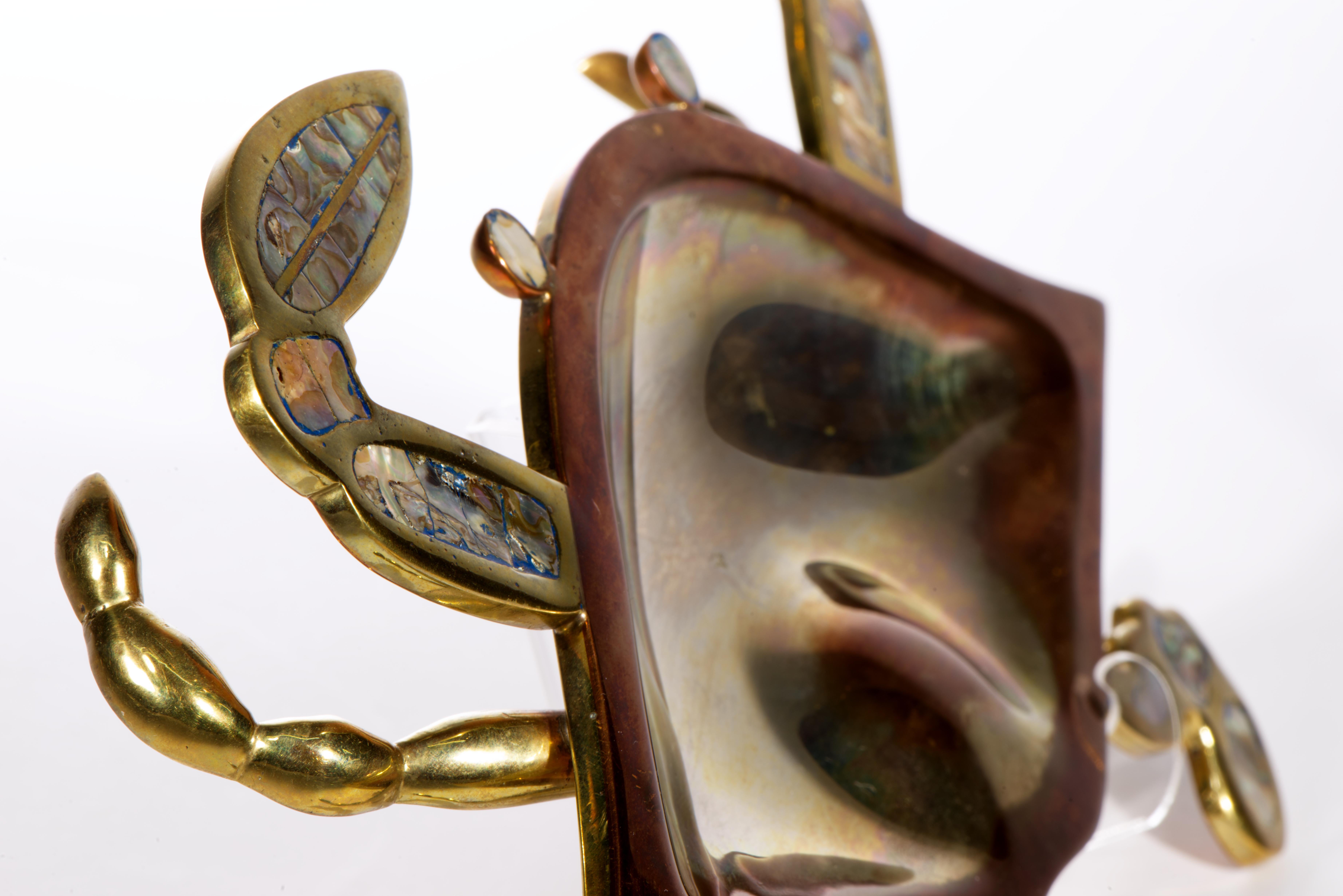 Mexikanische Messing Kupfer Abalone Shell Crab Sculpture Tablett servieren Gericht, signiert (Moderne der Mitte des Jahrhunderts) im Angebot