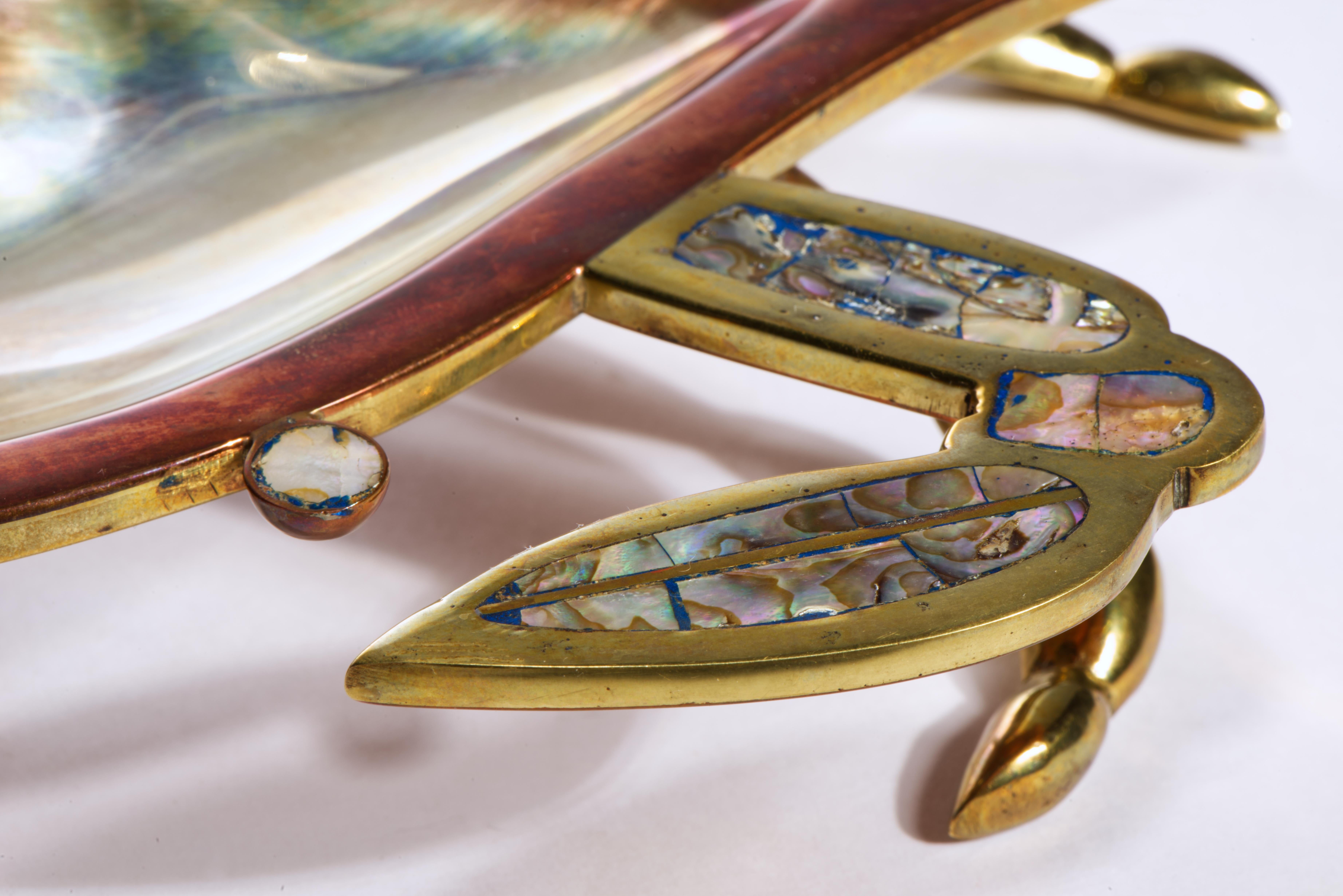 Mexikanische Messing Kupfer Abalone Shell Crab Sculpture Tablett servieren Gericht, signiert im Zustand „Gut“ im Angebot in Clifton Springs, NY