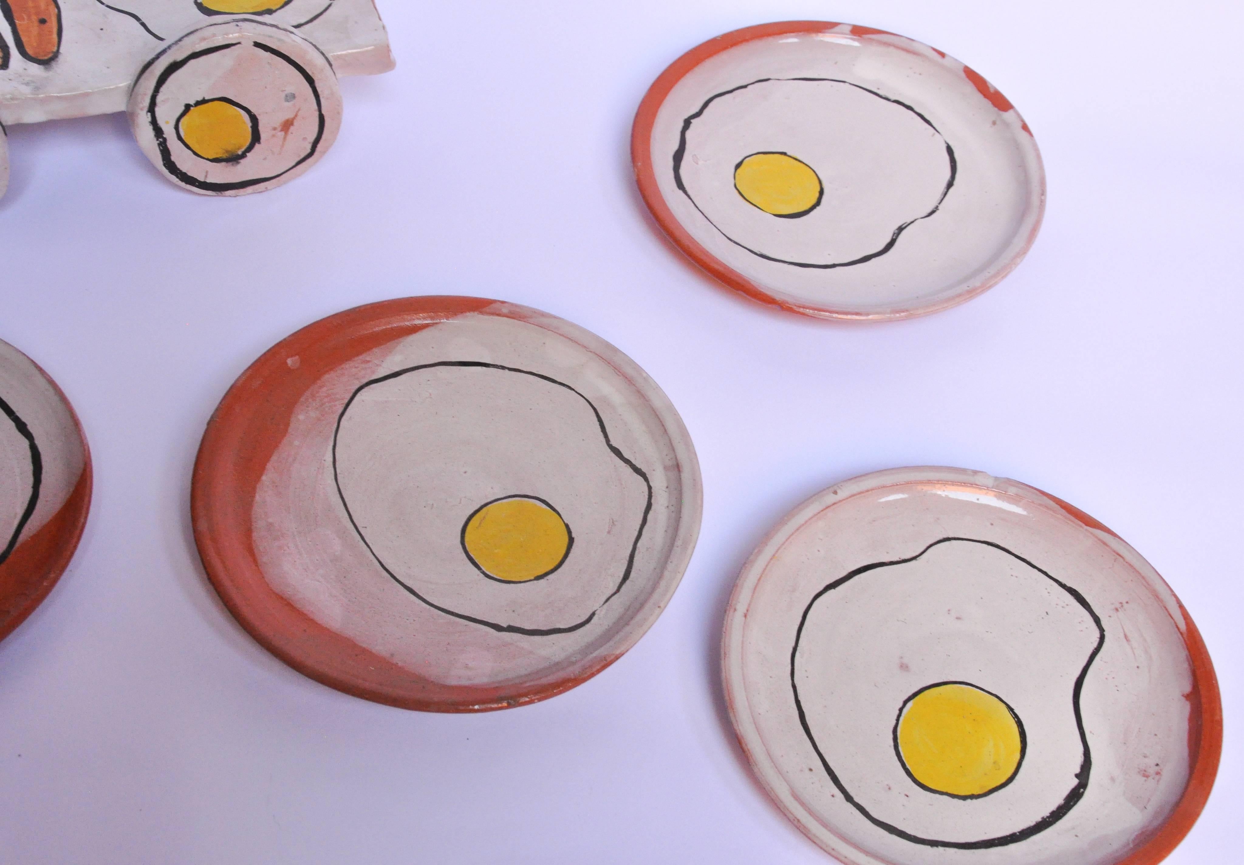 Mexican Ceramic Egg Plates with Salt and Pepper Tray Majolica Technique In New Condition In Queretaro, Queretaro