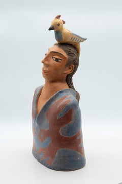 Mexikanische Tonskulptur Mann mit Vogel auf dem Kopf, Keramik-Mann-Truhe, Volkskunst