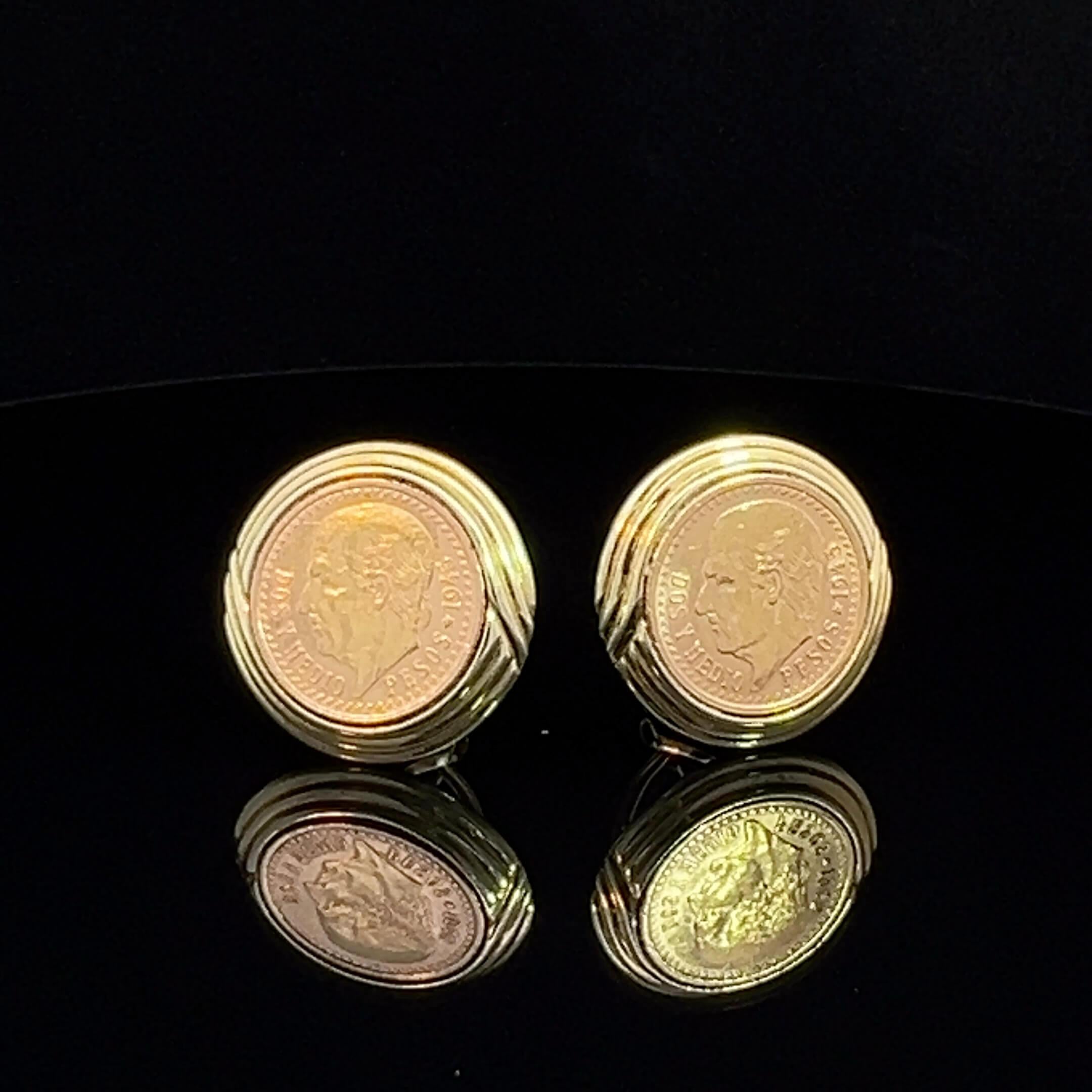 Mexican Coin, Dos Pesos 1945 Earrings Circa 1950s In Good Condition In ADELAIDE, SA