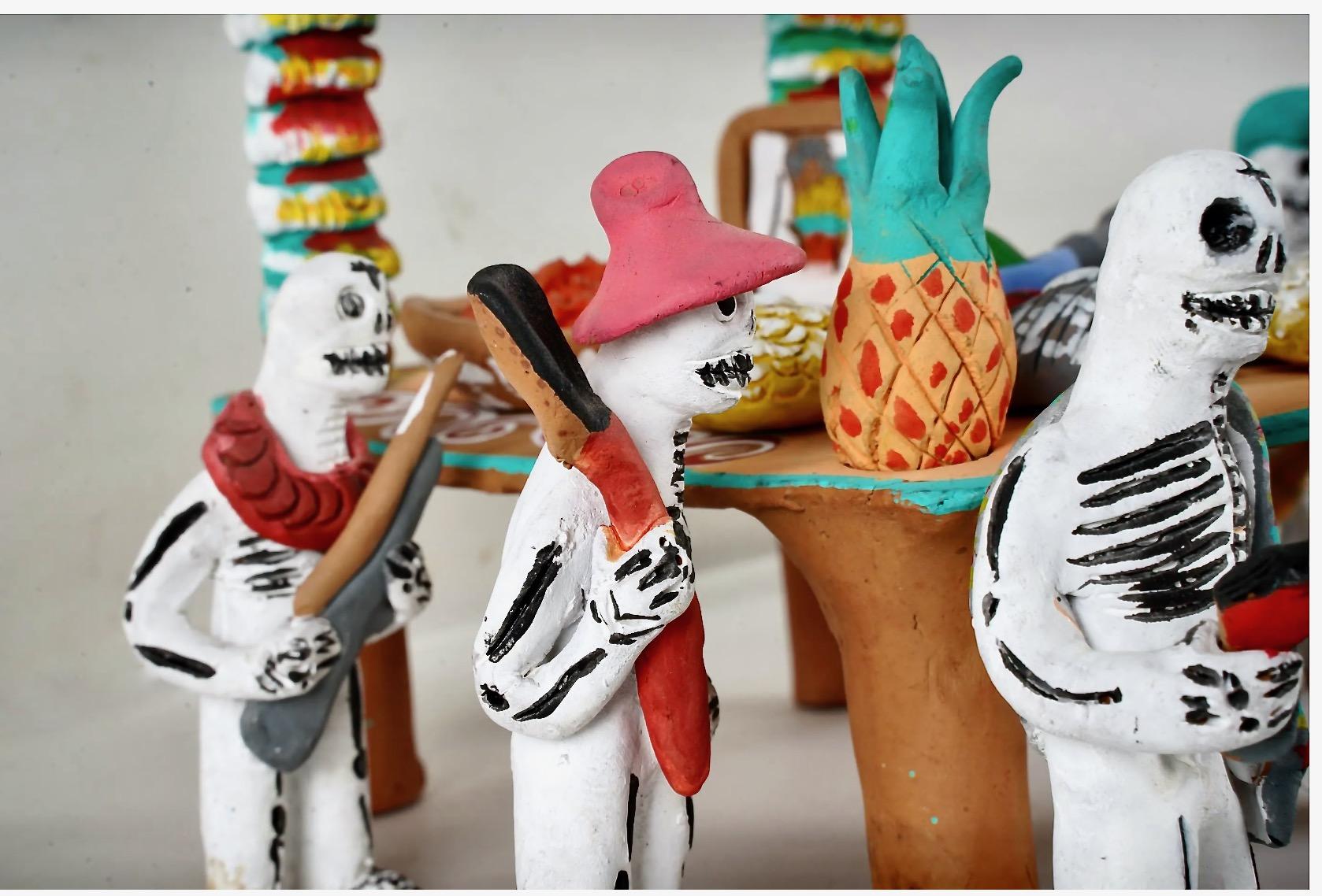 Artisanat Collection de céramiques mexicaines Day of the Dead (Jour de la mort) en vente
