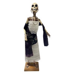 Mexican Dia De Los Muertos Day of the Dead La Catrina Folk Art Figure Sculpture
