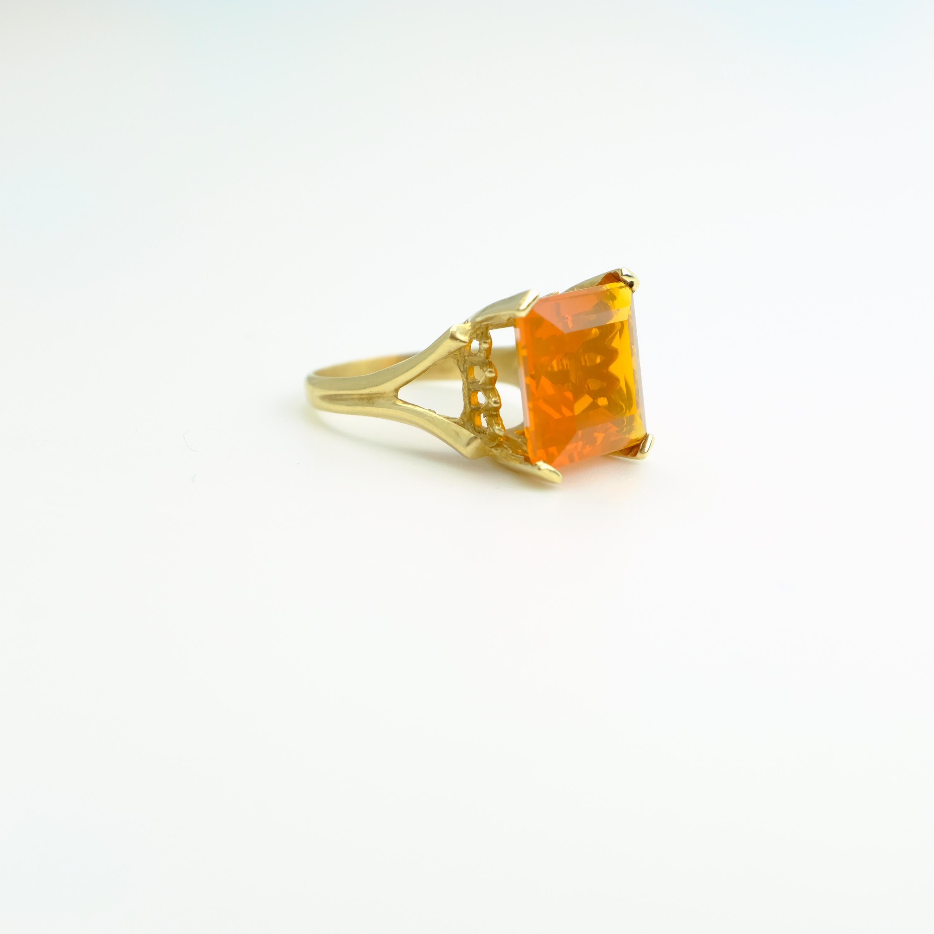 Mexican Fire Opal in Fanta Orange Retro Gold Setting 8