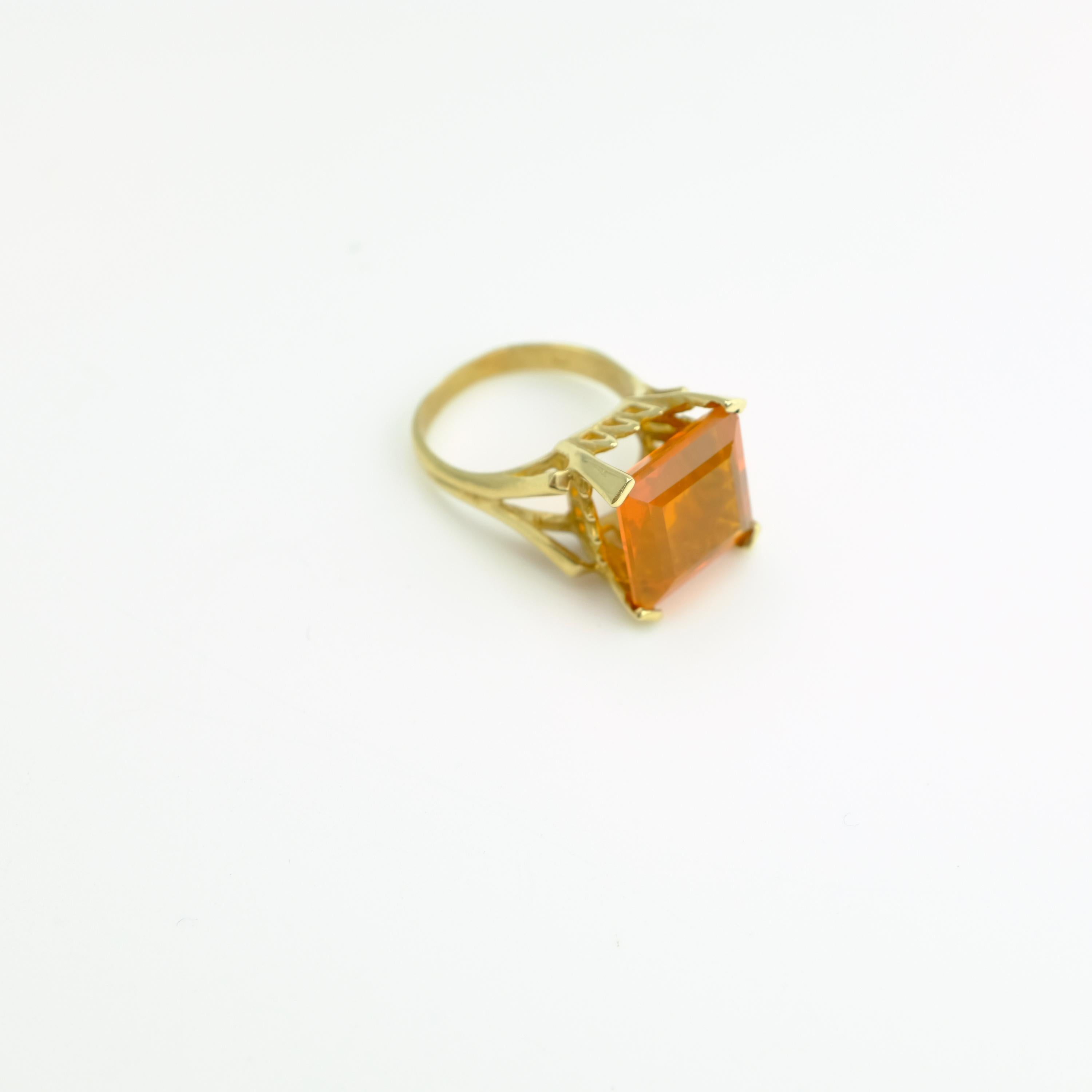 Mexican Fire Opal in Fanta Orange Retro Gold Setting 1