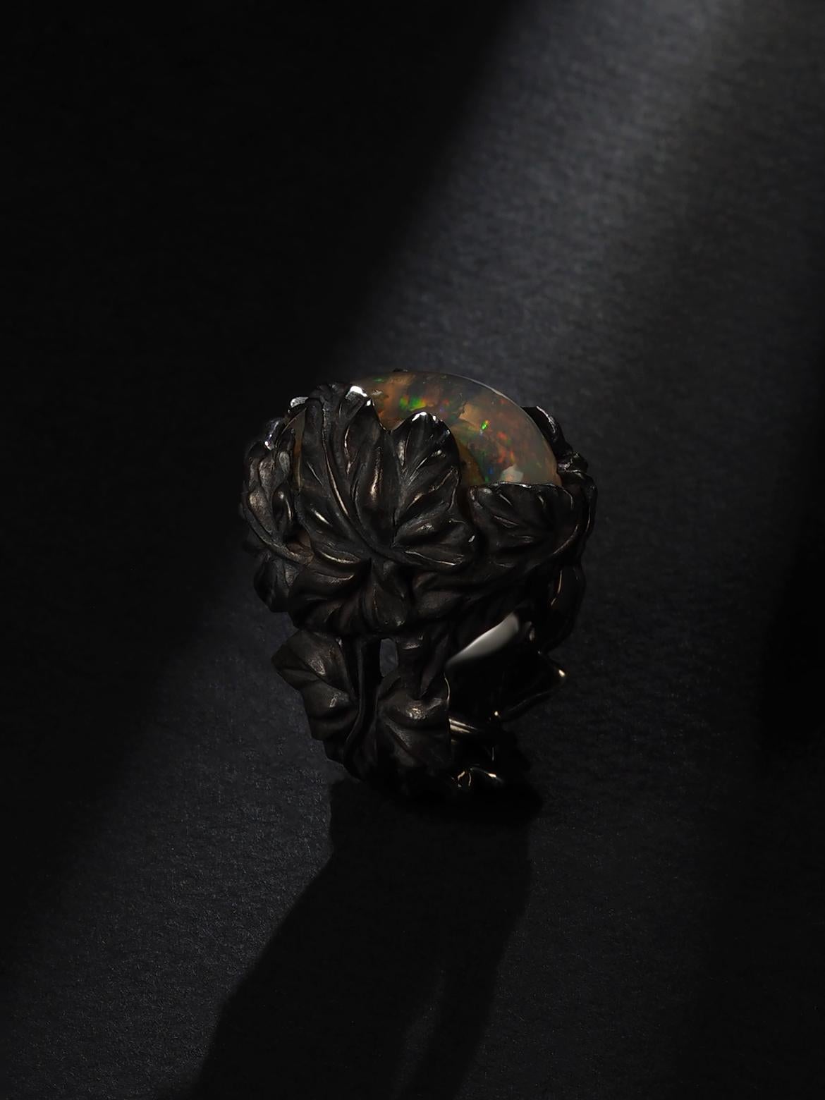 Women's or Men's Mexican Fire Opal Ivy ring in patinated silver Statement ring For Sale