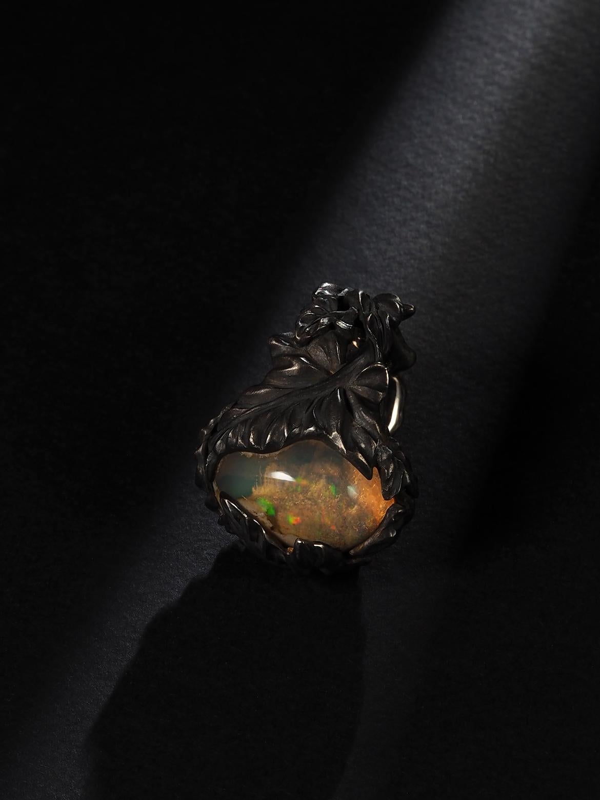 Mexican Fire Opal Ivy ring in patinated silver Statement ring For Sale 2