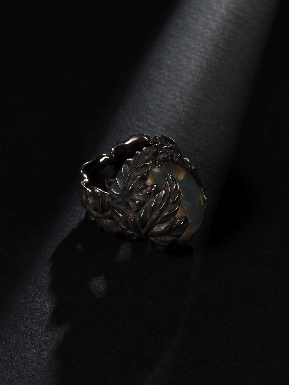 Mexican Fire Opal Ivy ring in patinated silver Statement ring For Sale 3