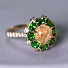 Mexikanischer Feueropal Tsavorit Diamant Verlobungsring 18K Gelbgold