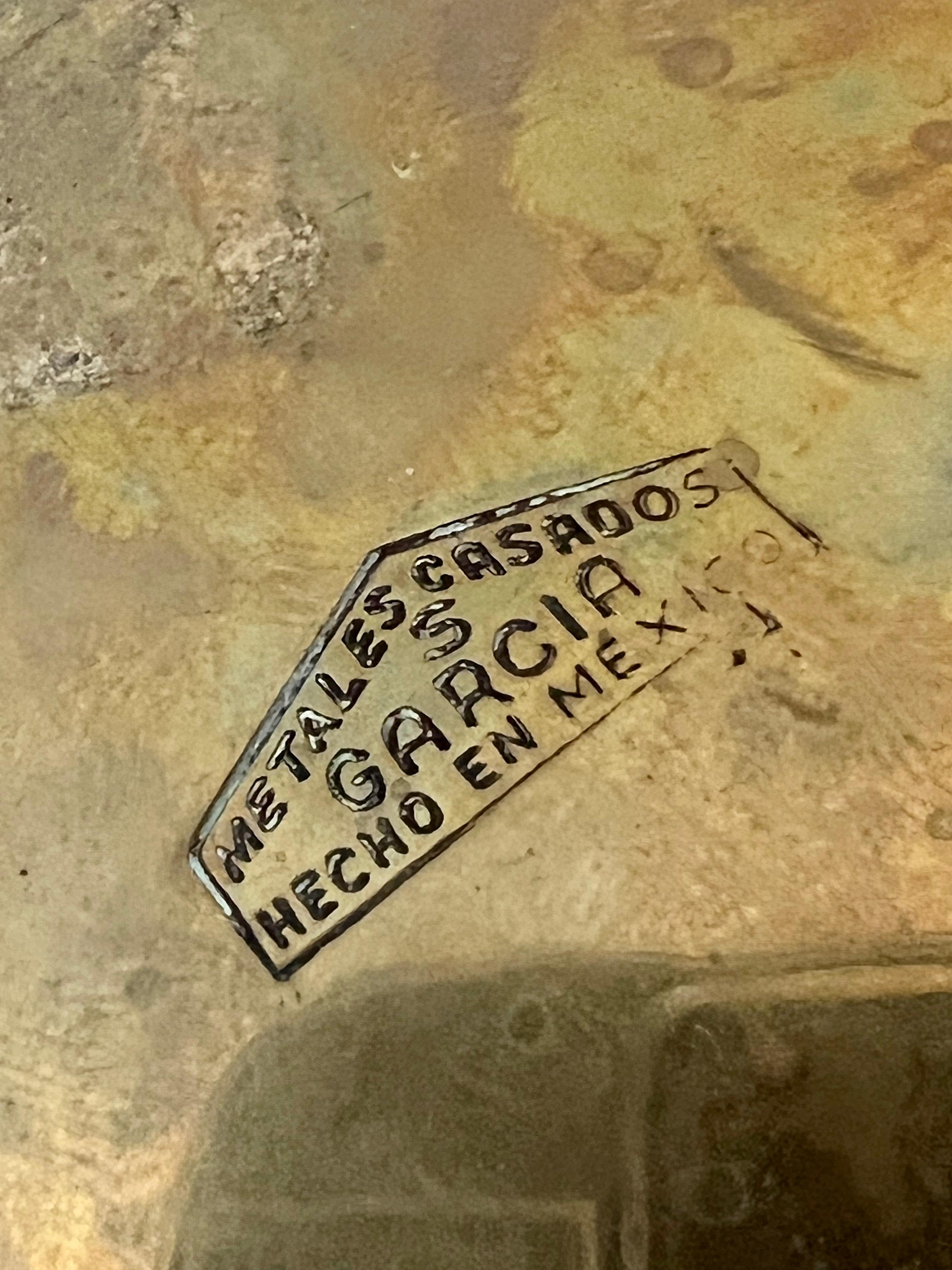 Mexicain  Bol en métal mélangé sur pied en cuivre, laiton, bronze et argent en vente 1