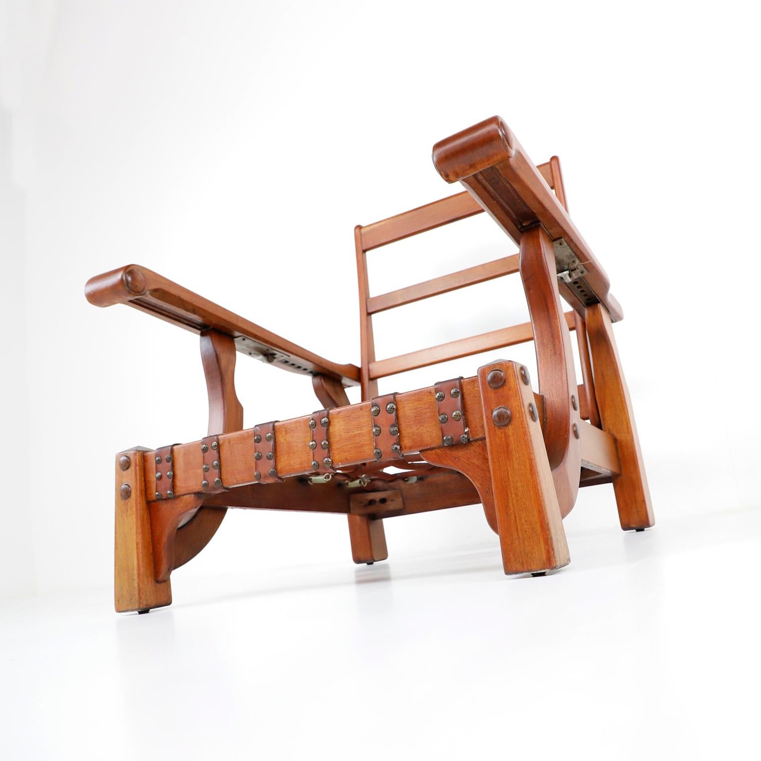 Mexican Hacienda Style Armchair  made in solid Mahogany In Fair Condition In Mexico City, CDMX