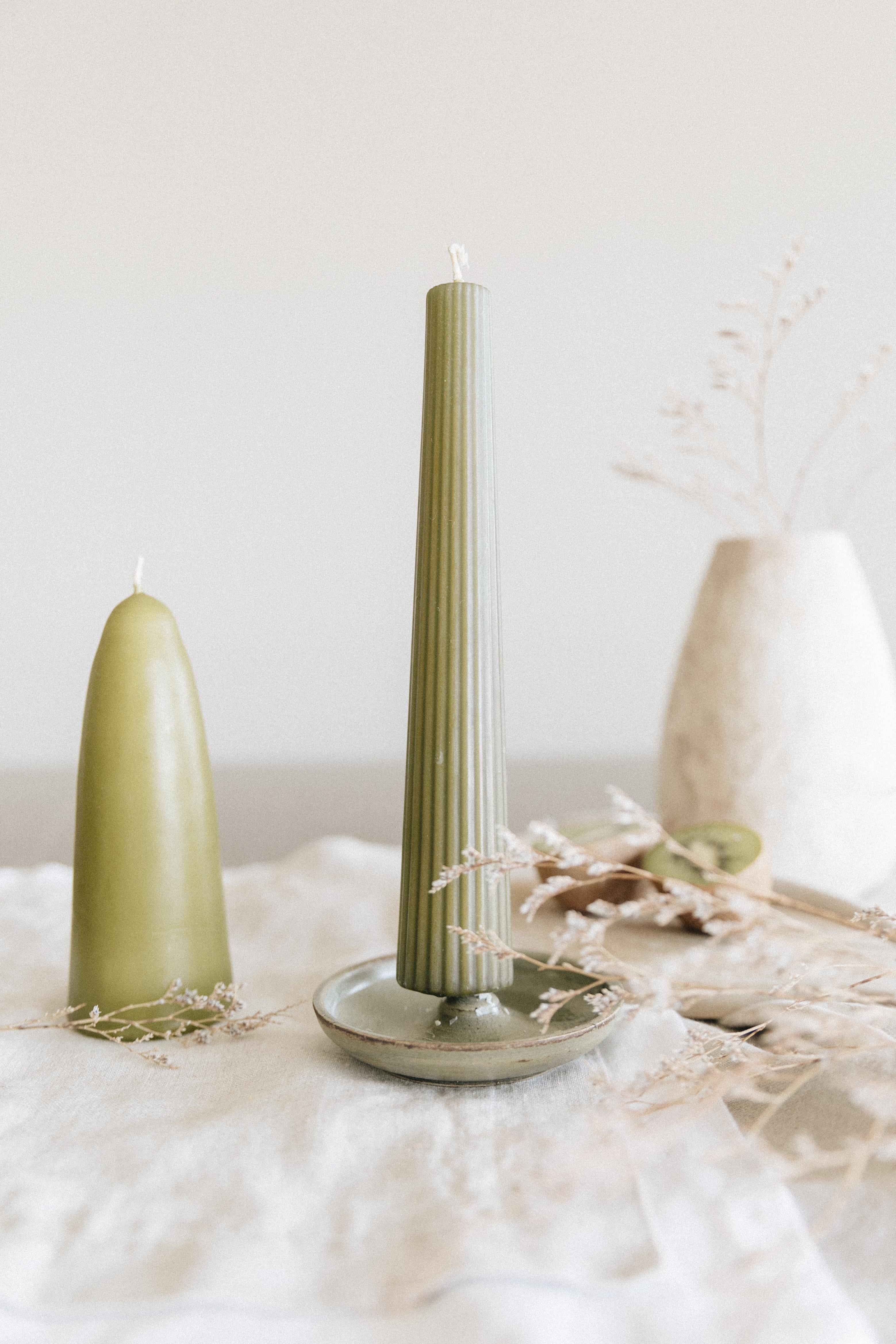 
Introducing our handcrafted ceramic candle holder, meticulously crafted by skilled artisans in Puebla, Mexico. Each piece is made from high-temperature baked ceramic and hand painted. Designed with practicality in mind, our candle holder features a