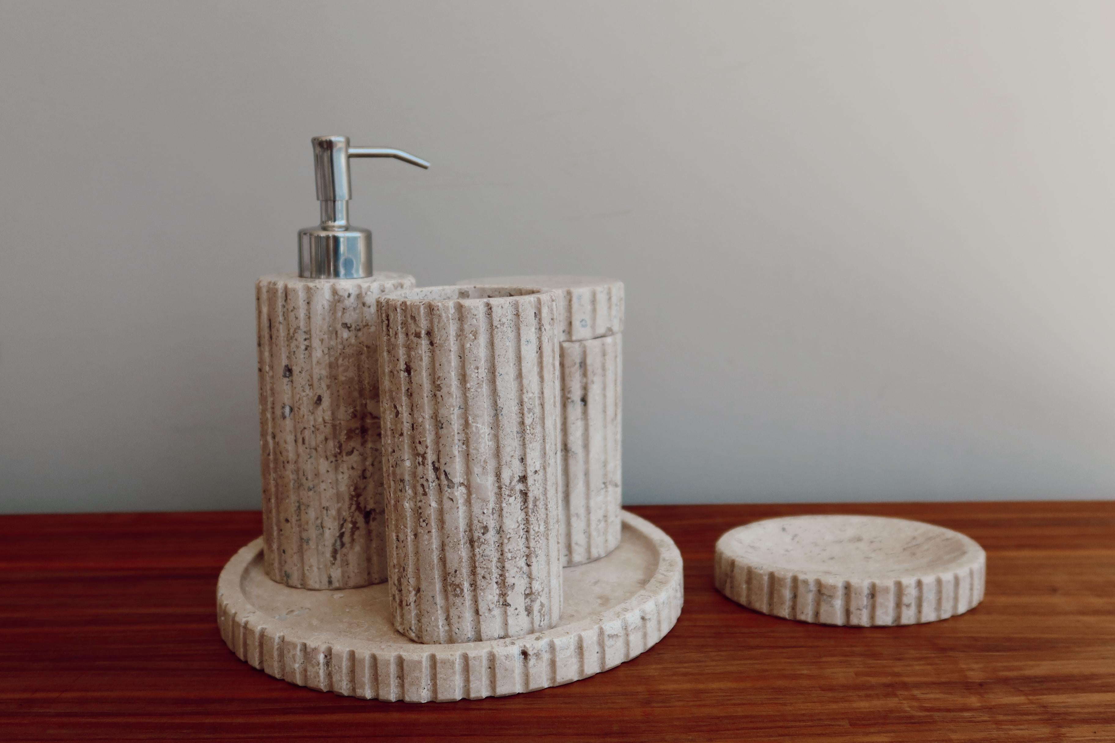 Mexikanisches handgemachtes Marmor-Badezimmer-Set (Travertin) im Angebot