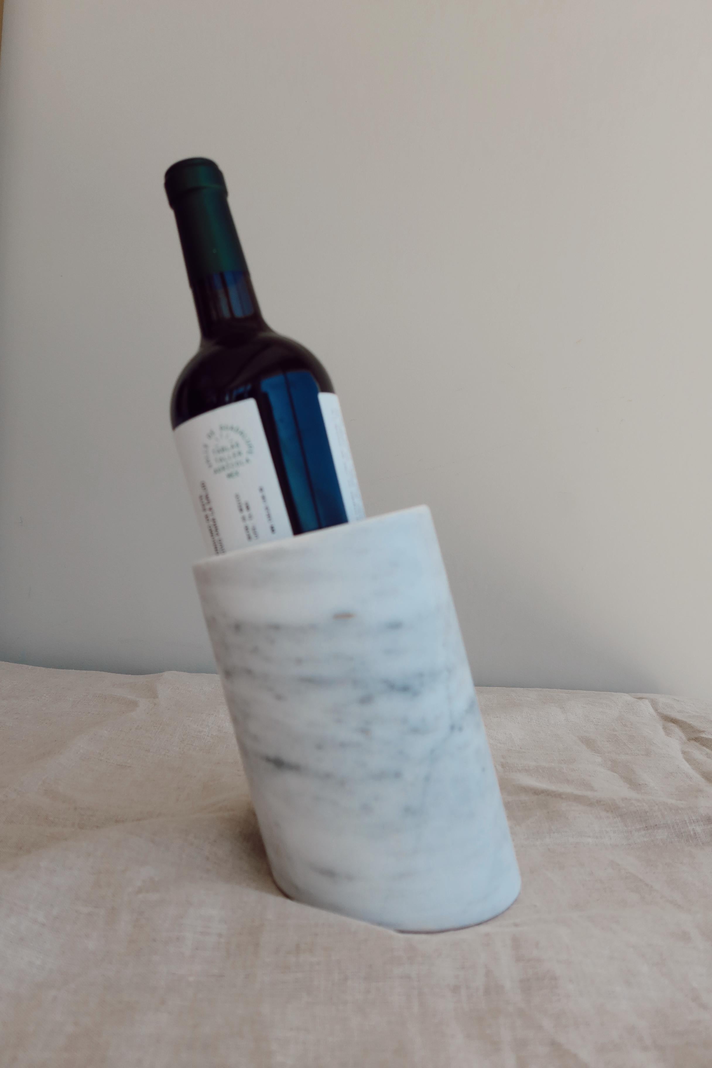 Mexican hand made marble Bottle holder For Sale 2