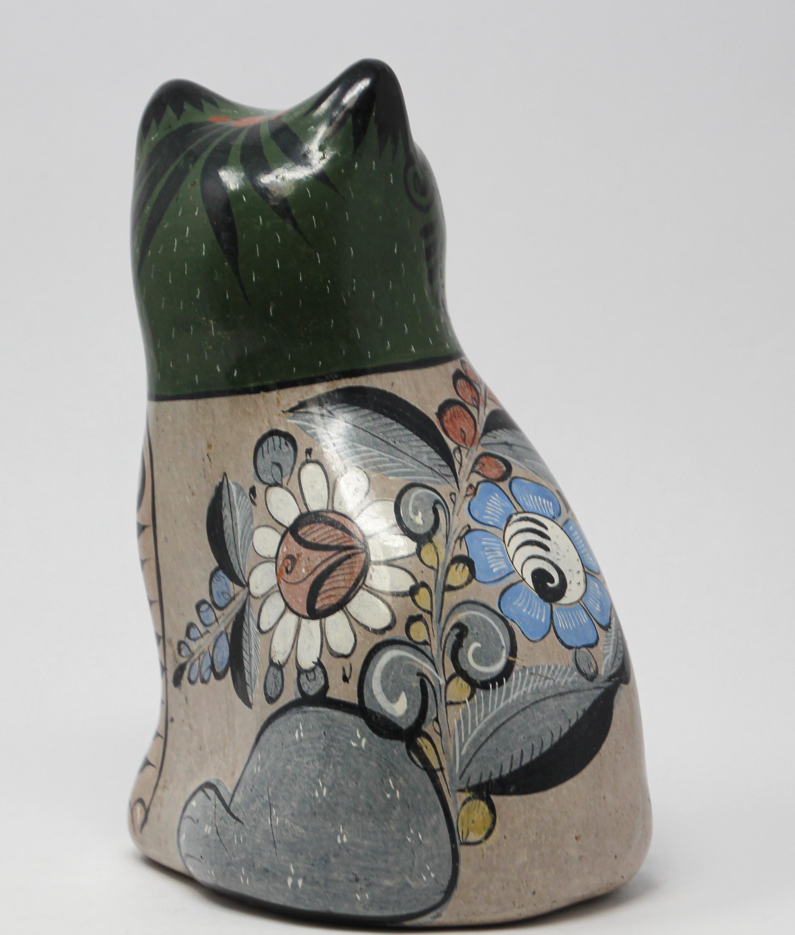 Mexican Hand Painted Colorful Pottery Cat In Good Condition In North Hollywood, CA