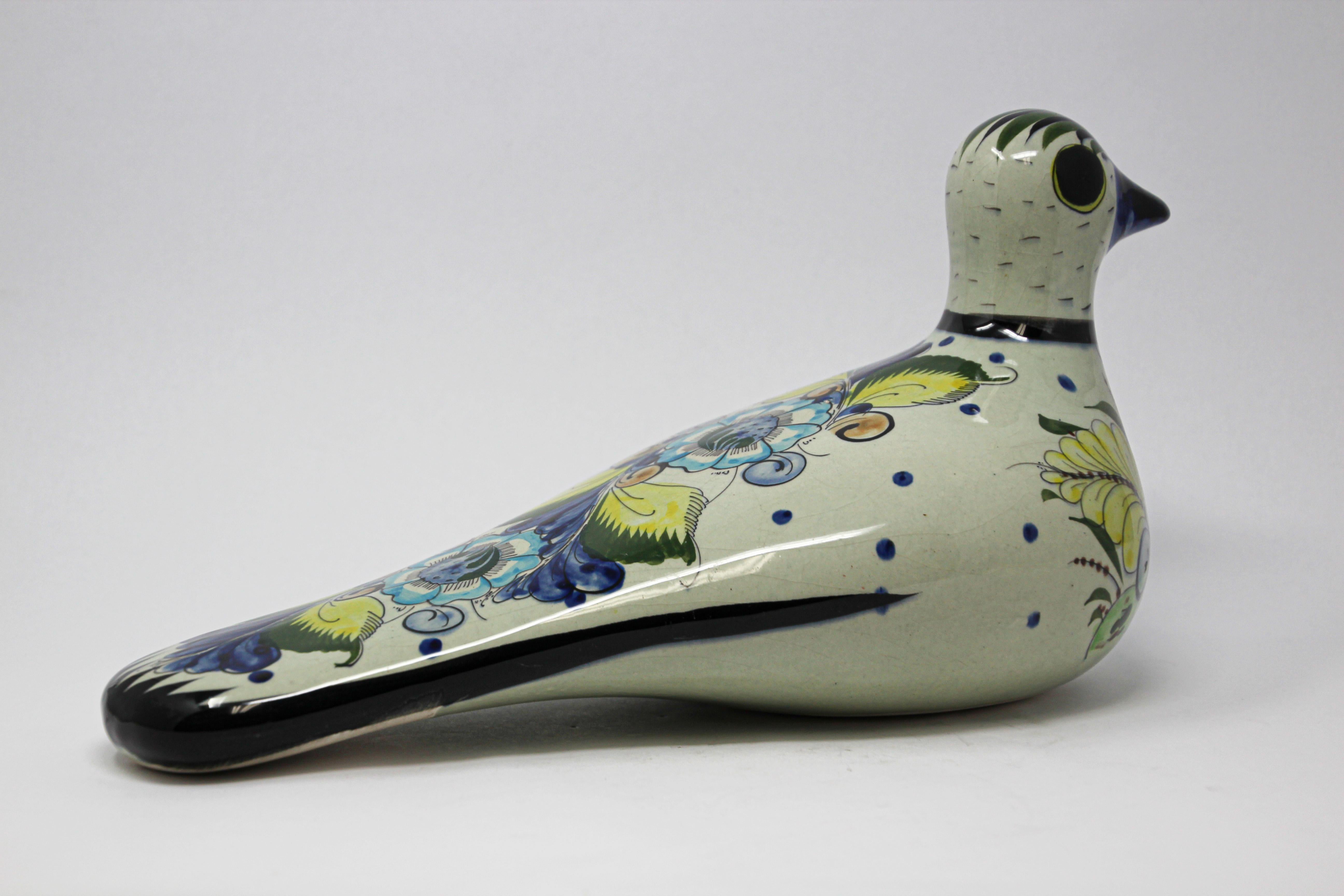 Tonala Volkskunst Vogel, mexikanische handbemalte, farbenfrohe Keramik, 1960er Jahre (Mexikanisch) im Angebot