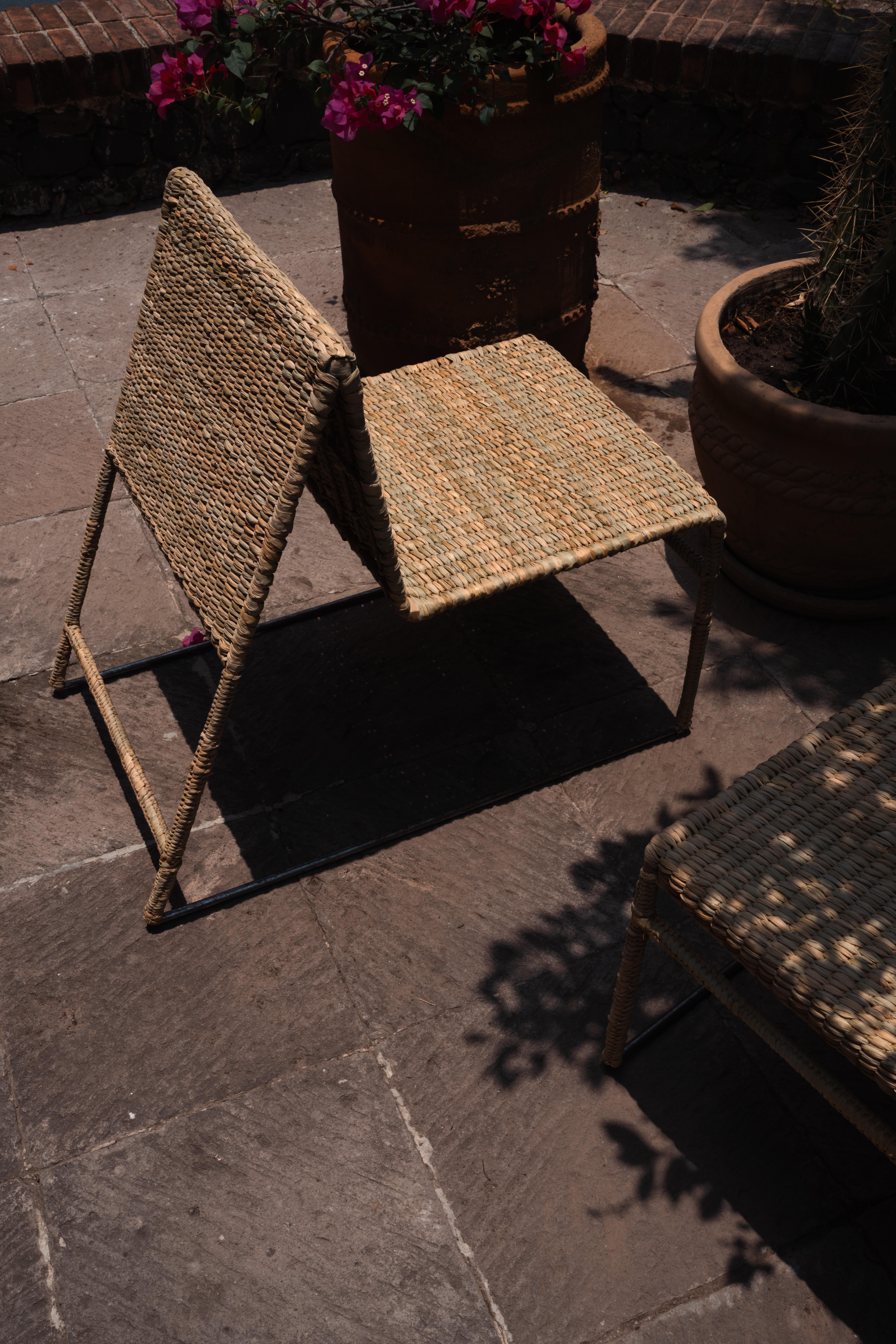 Mexican Handcrafted Chuspata Palm Fiber Lounge Chair Craftsmanship Reed For Sale 3