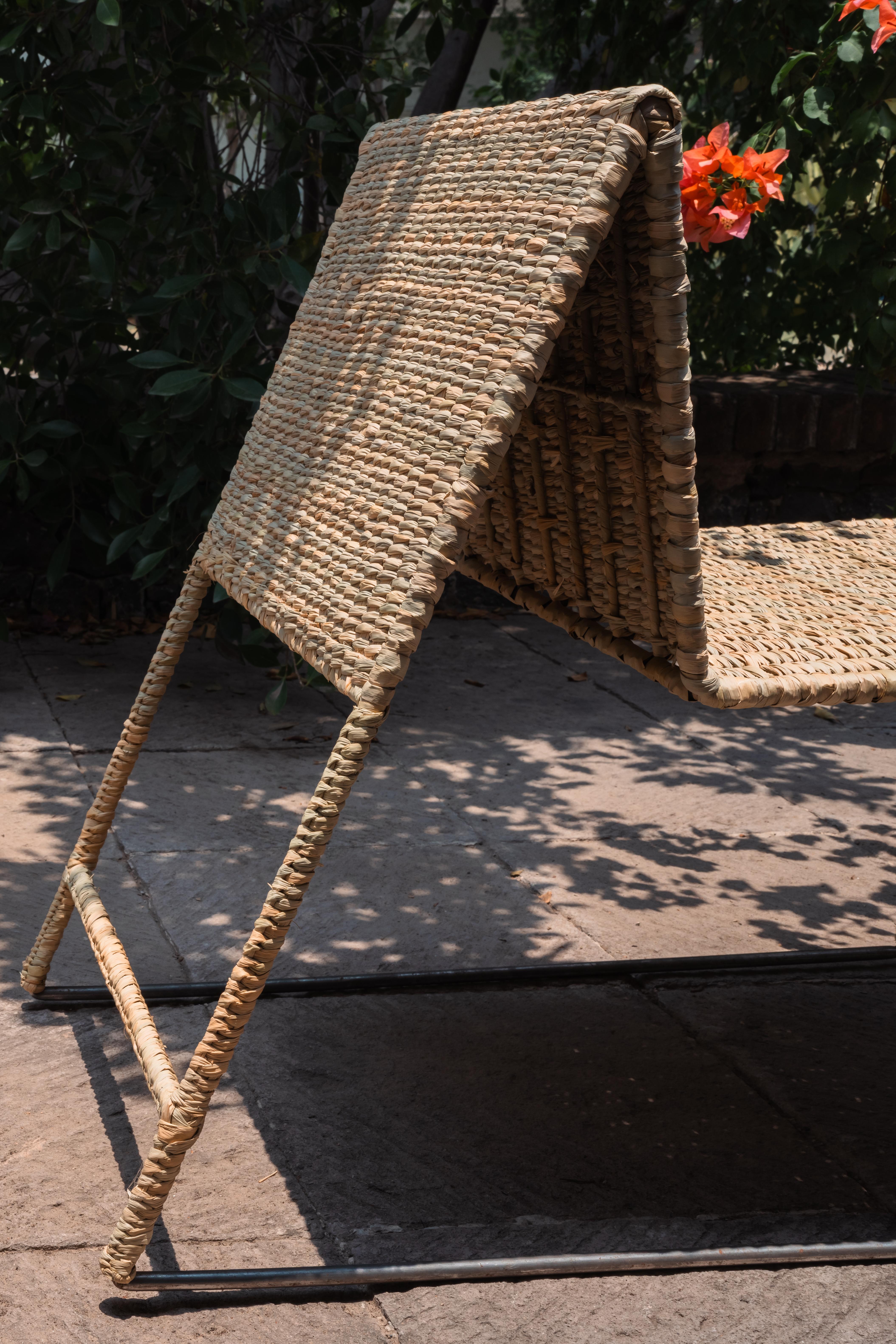 Mexican Handcrafted Chuspata Palm Fiber Lounge Chair Craftsmanship Reed In New Condition For Sale In Queretaro, Queretaro