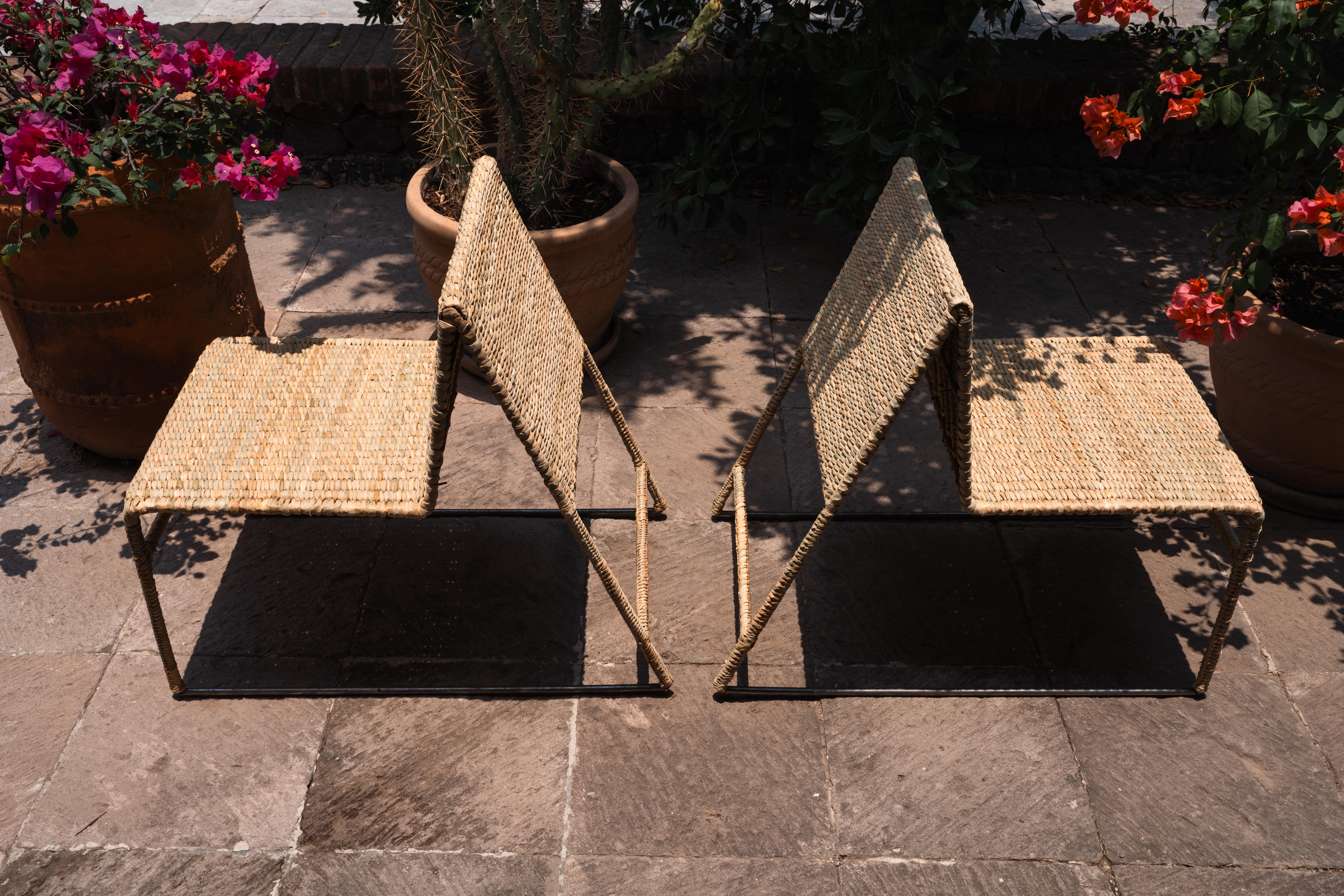 Contemporary Mexican Handcrafted Chuspata Palm Fiber Lounge Chair Craftsmanship Reed For Sale
