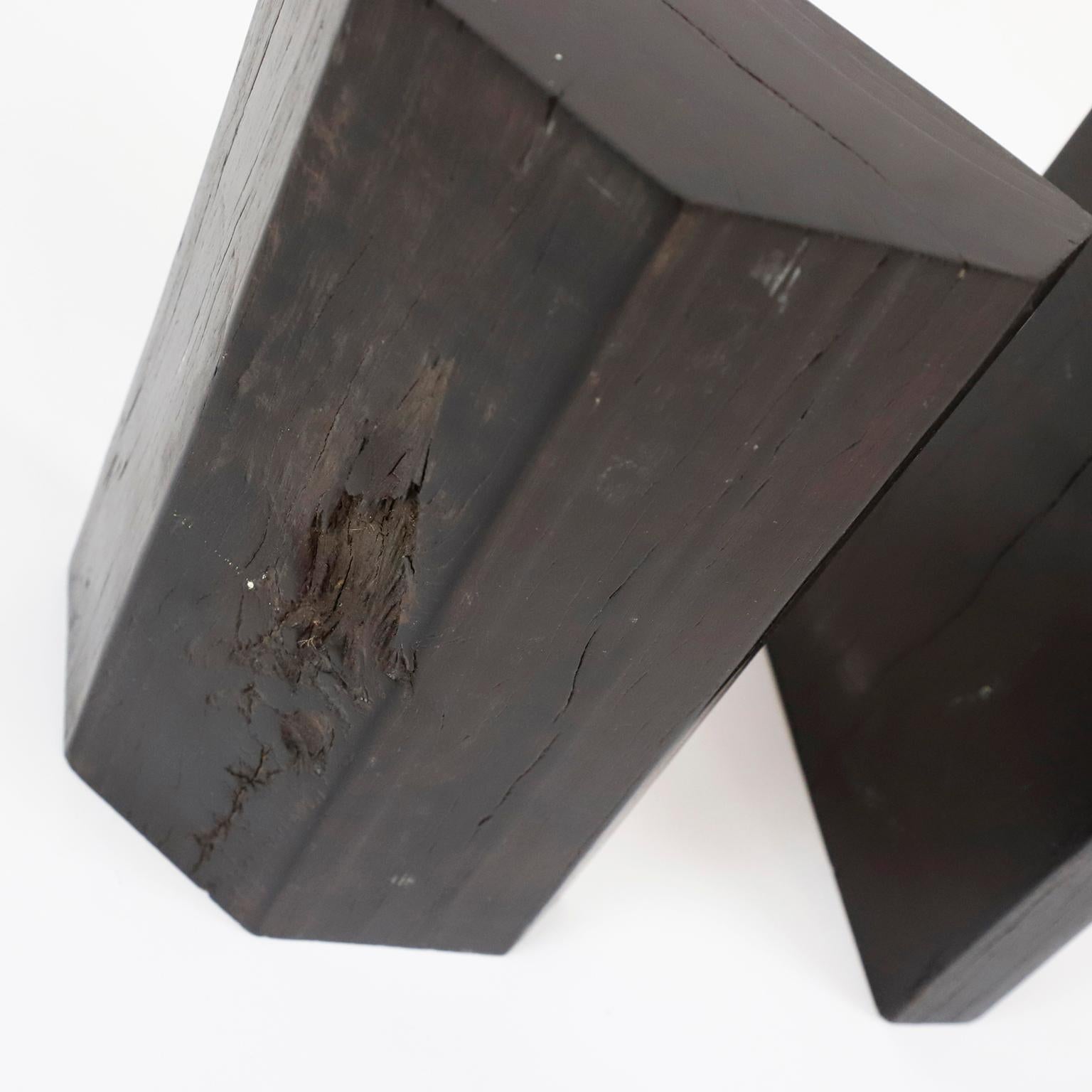 Mexican Handmade Ebony Bookends In Good Condition For Sale In Mexico City, CDMX