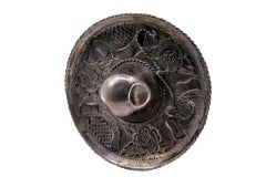 Chapeau mexicain en argent avec application de cordons et gravures en relief