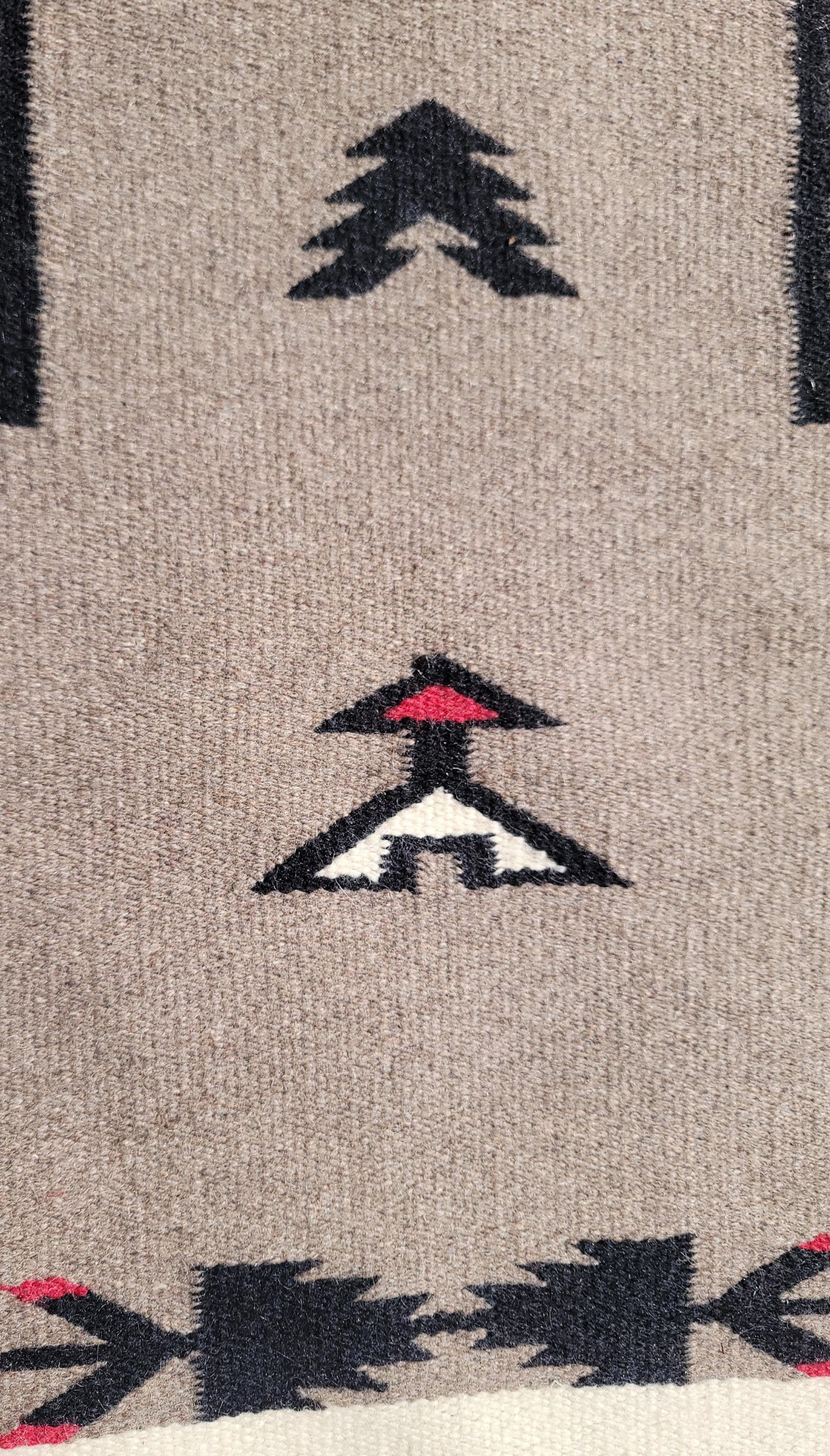 This fine Mexican weaving rug is in fine condition and is very clean.