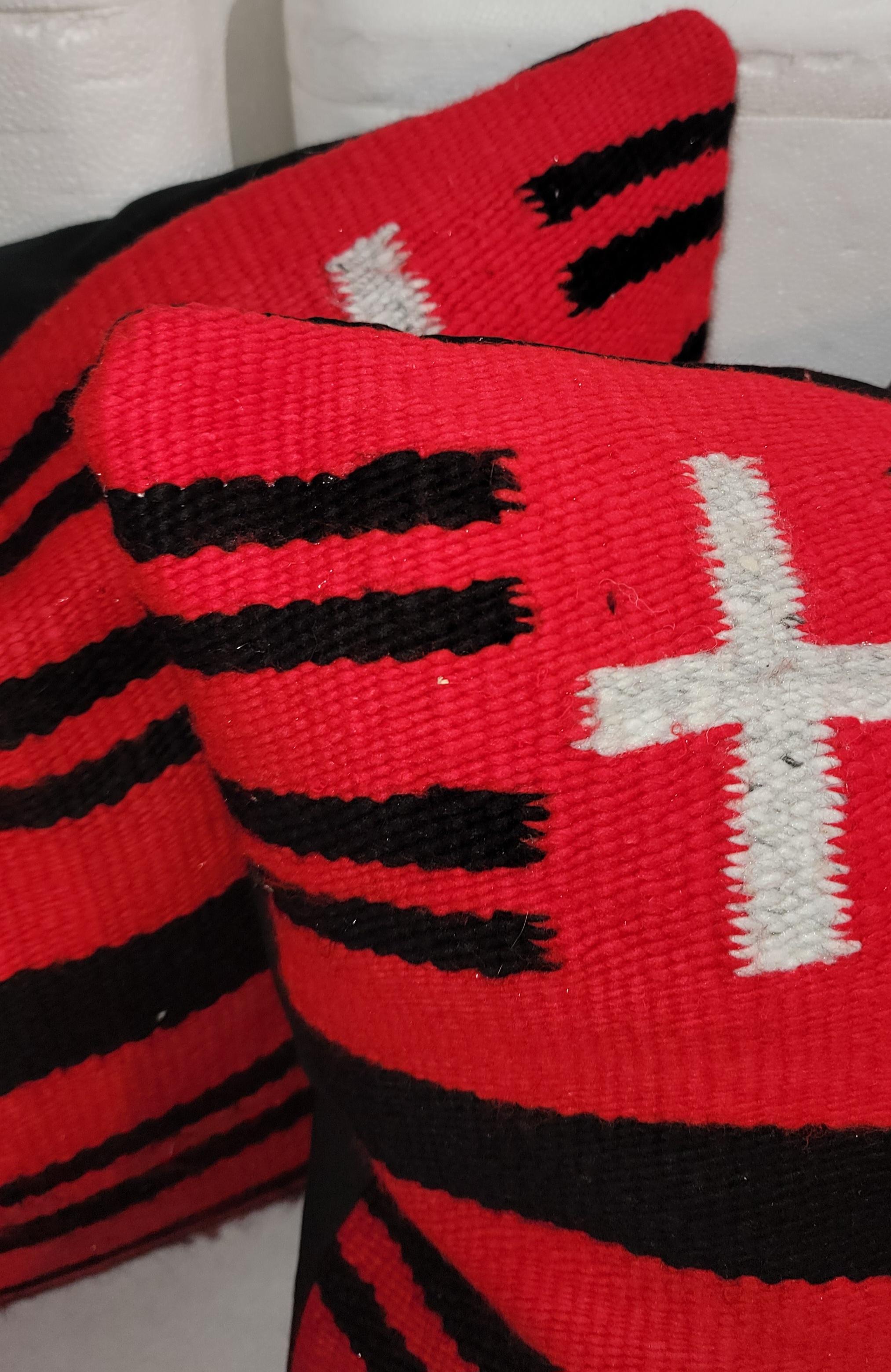 Mexican Indian Wool Cross Pattern Pillows In Good Condition For Sale In Los Angeles, CA
