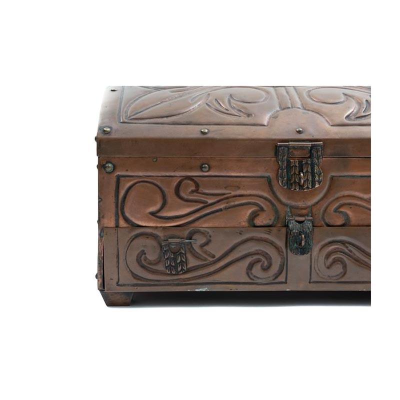 Mexican Mid-Century Modern Embossed Copper Jewel Box For Sale 9