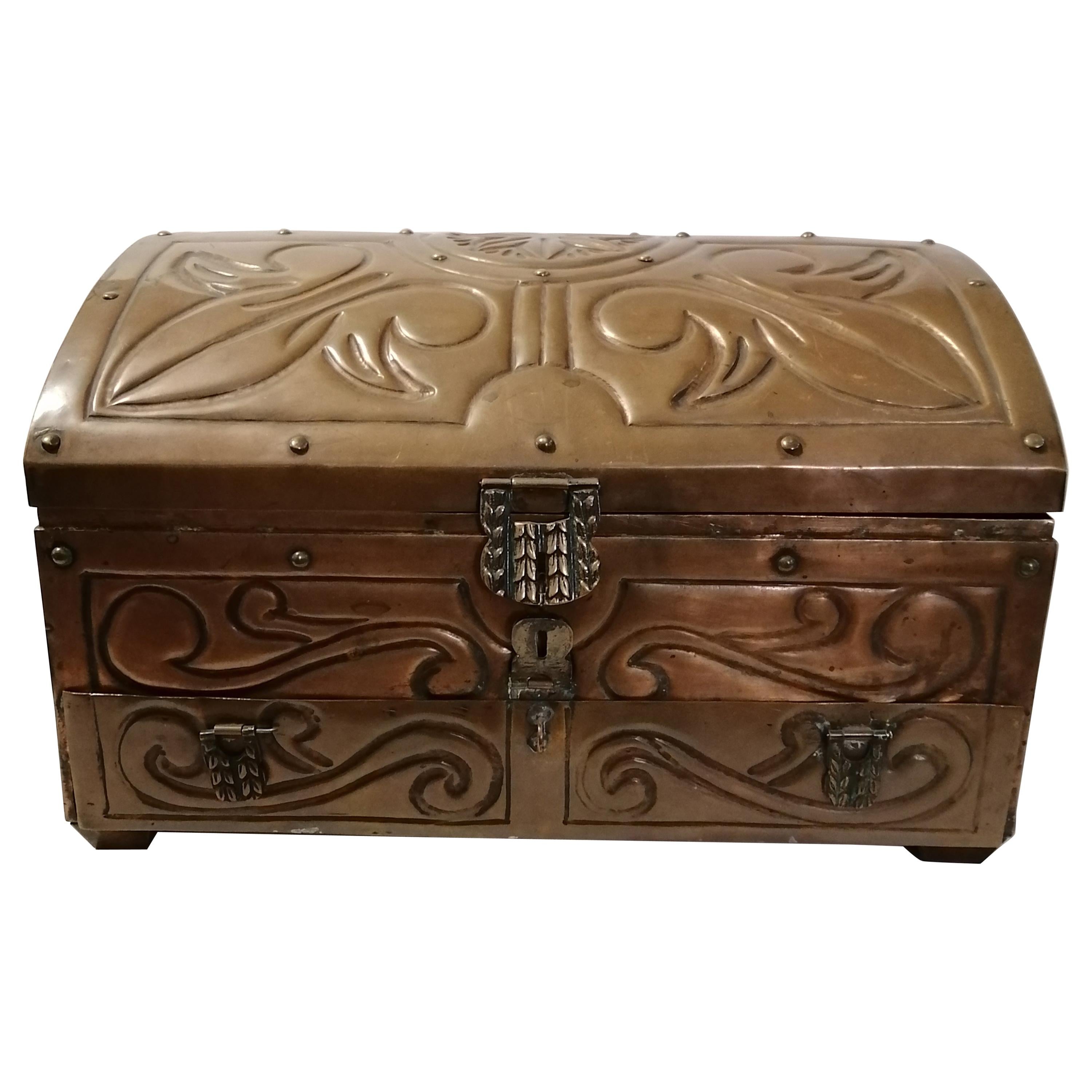 Mexikanische Mid-Century Modern Embossed Copper Jewel Box