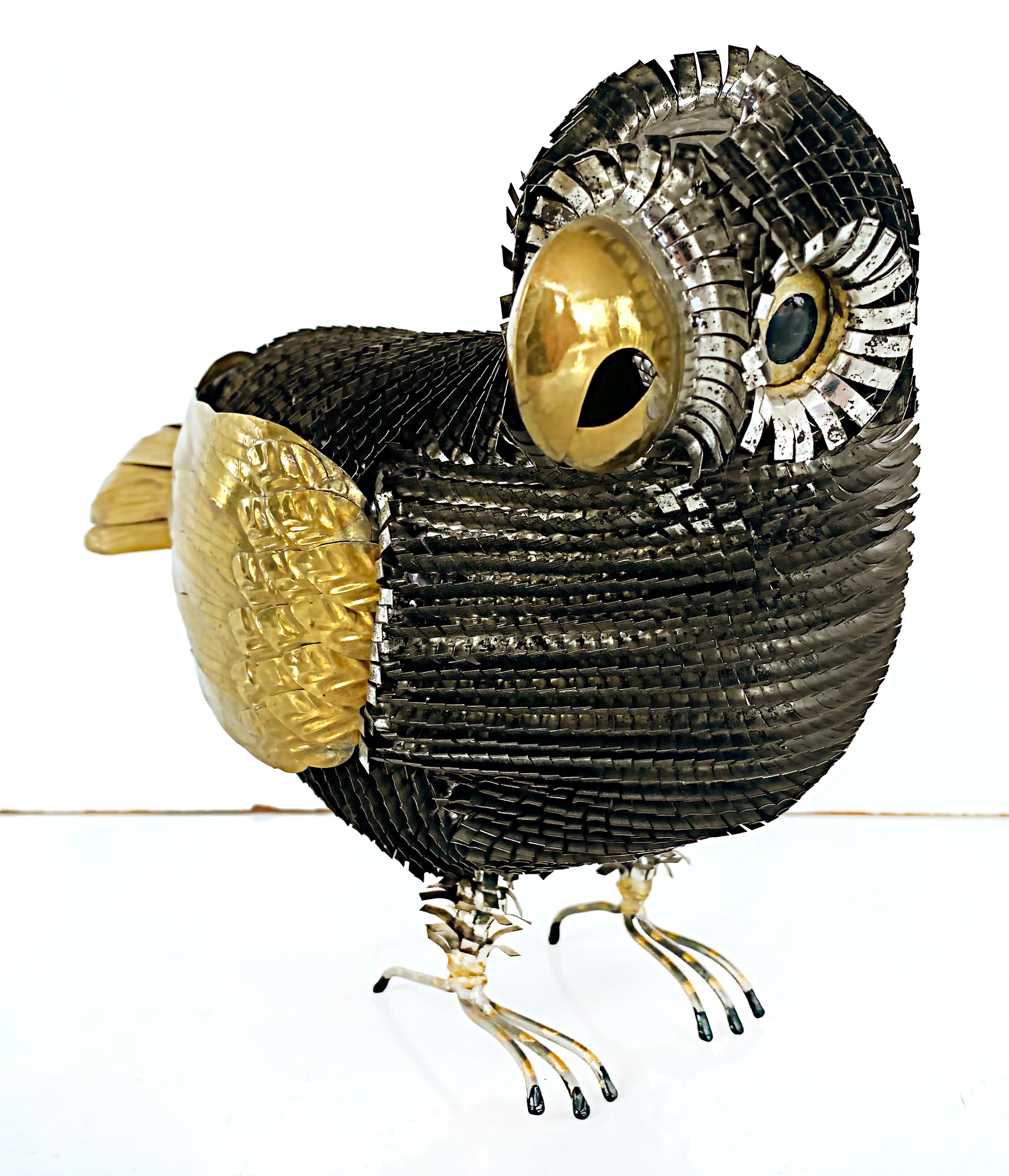 Sergio Bustamante Mexikanische Vogel-Skulptur aus der Mitte des Jahrhunderts mit gemischten Metallen 

Zum Verkauf angeboten wird eine mexikanische Mitte des Jahrhunderts modernen gemischten Metallen Vogel Skulptur von Sergio Bustamante. Dieser