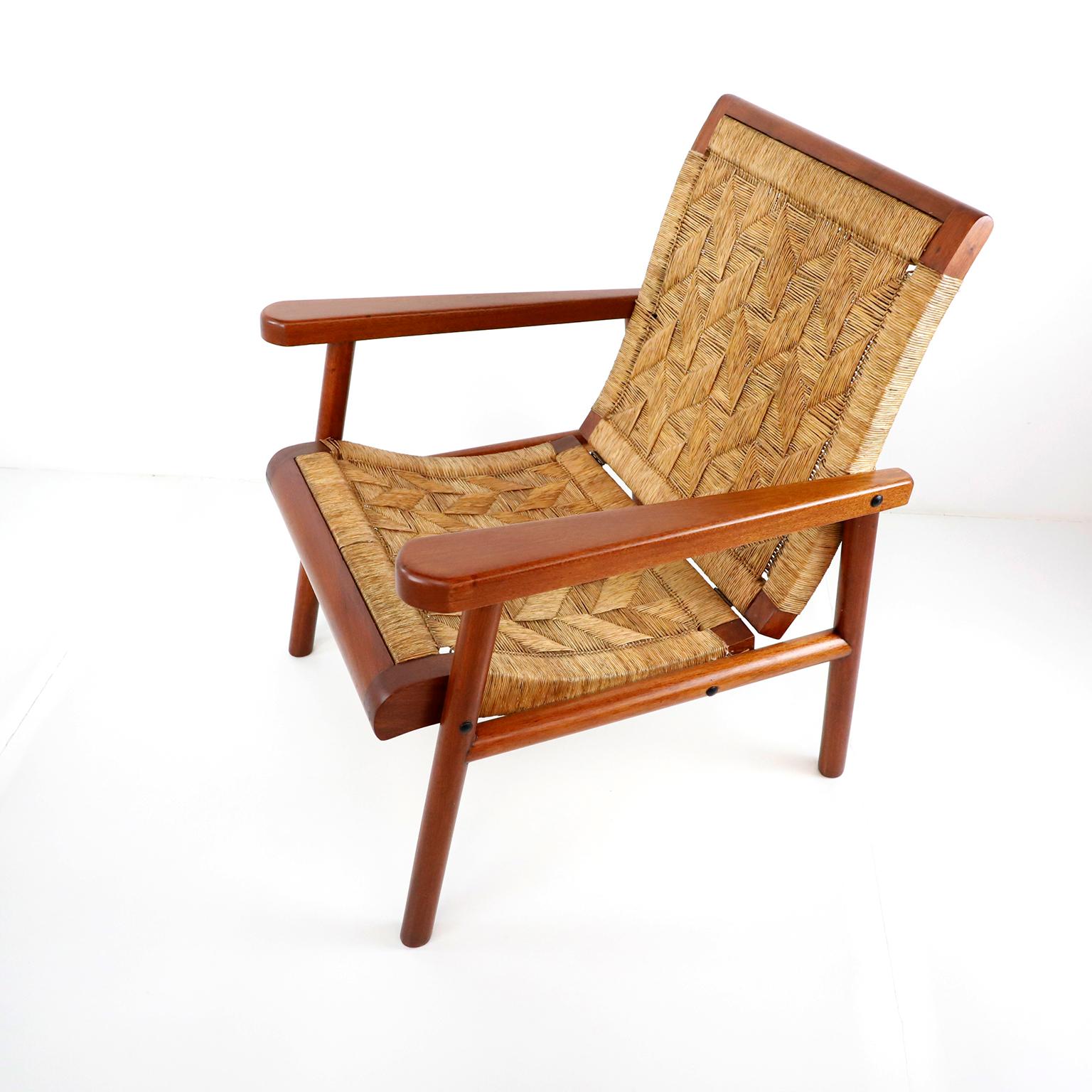 Mexican Mid-Century Modern Woven Lounge Chair In Good Condition For Sale In Mexico City, CDMX