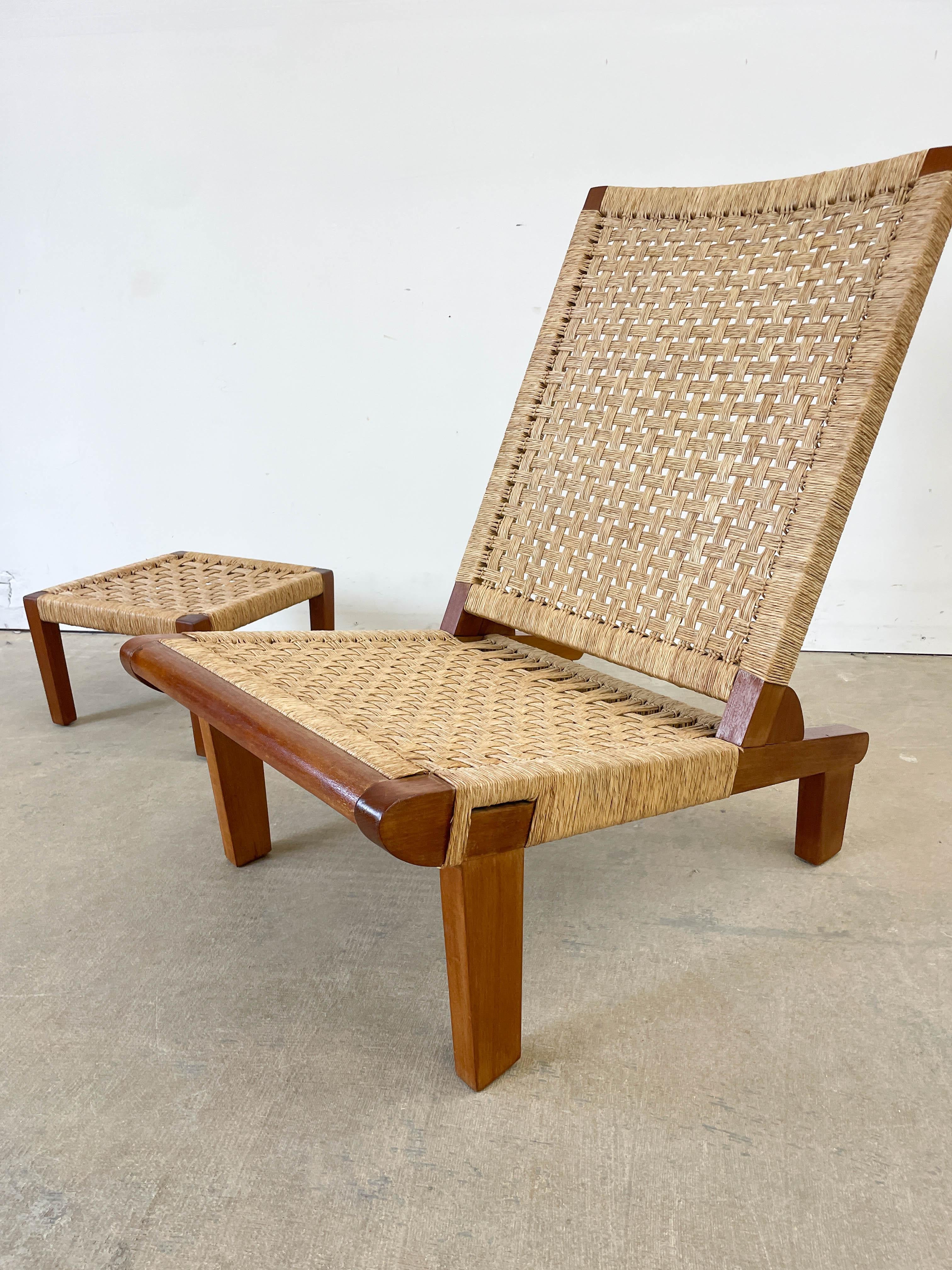 Mexican Modern Lounge chair and side table/ottoman For Sale 5