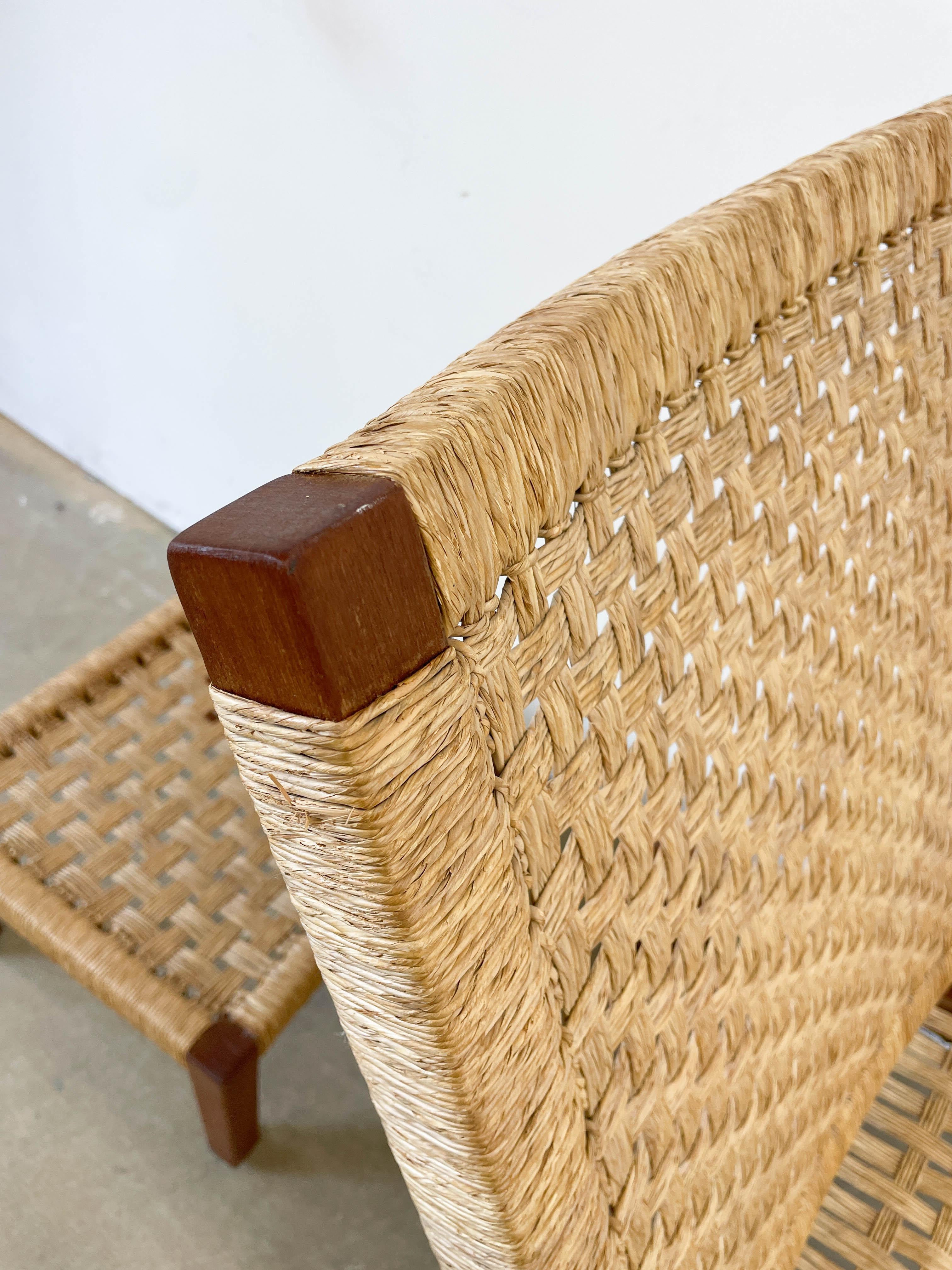 20th Century Mexican Modern Lounge chair and side table/ottoman For Sale